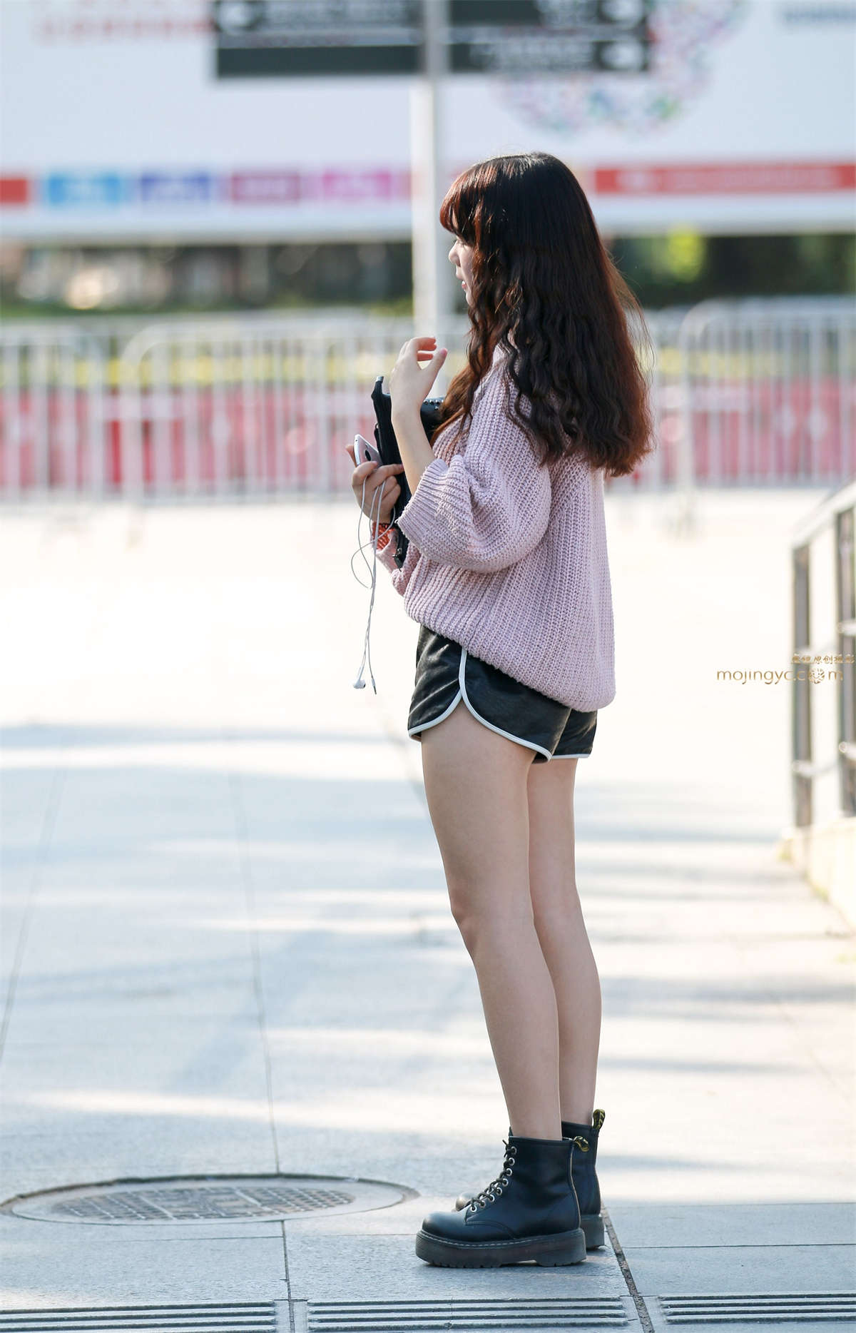 图片[2]-粉嫩小热裤-日更街拍