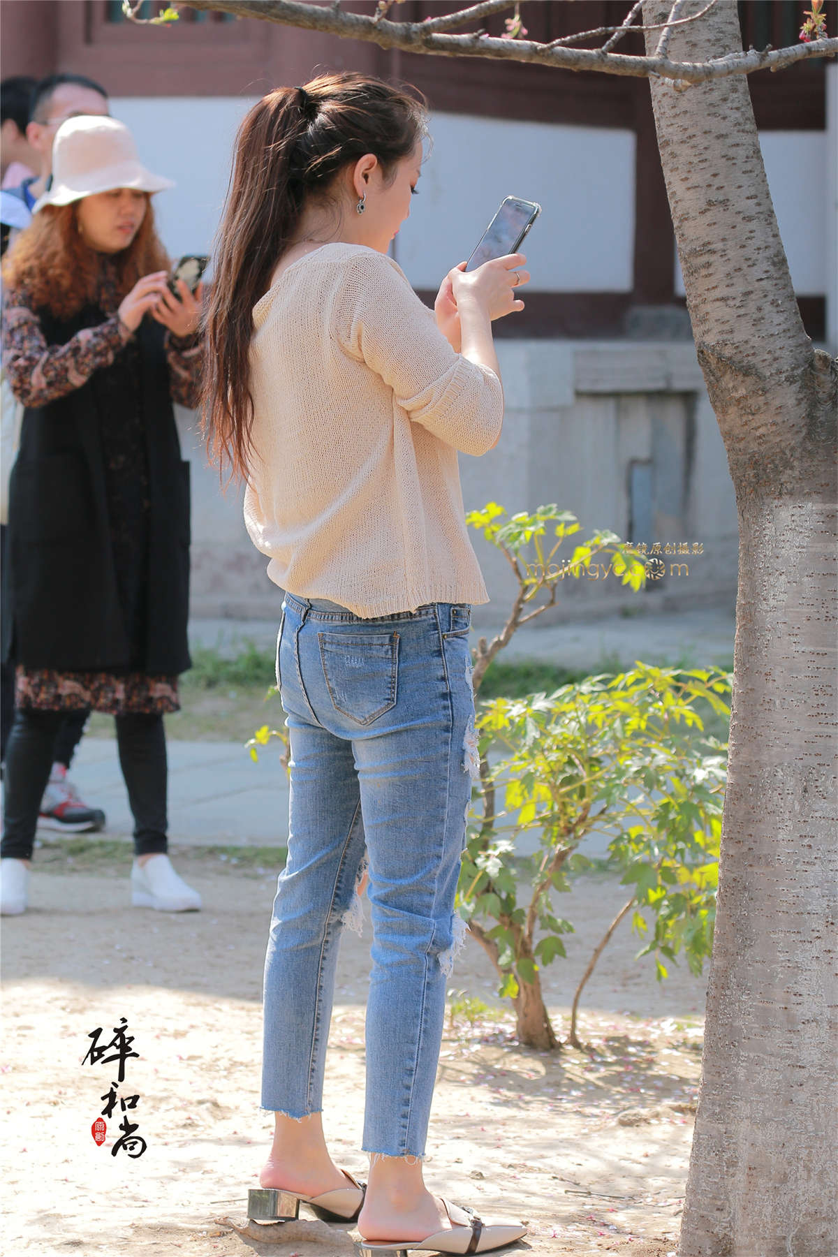 图片[2]-阳光照耀着你透出的性感（30P）-日更街拍