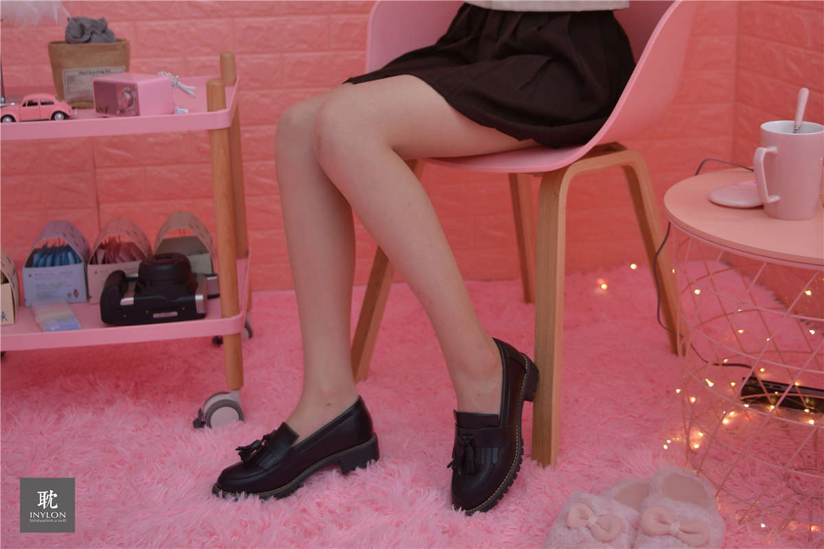 IESS异思趣向 普惠集222 腿腿的一组小品-日更街拍