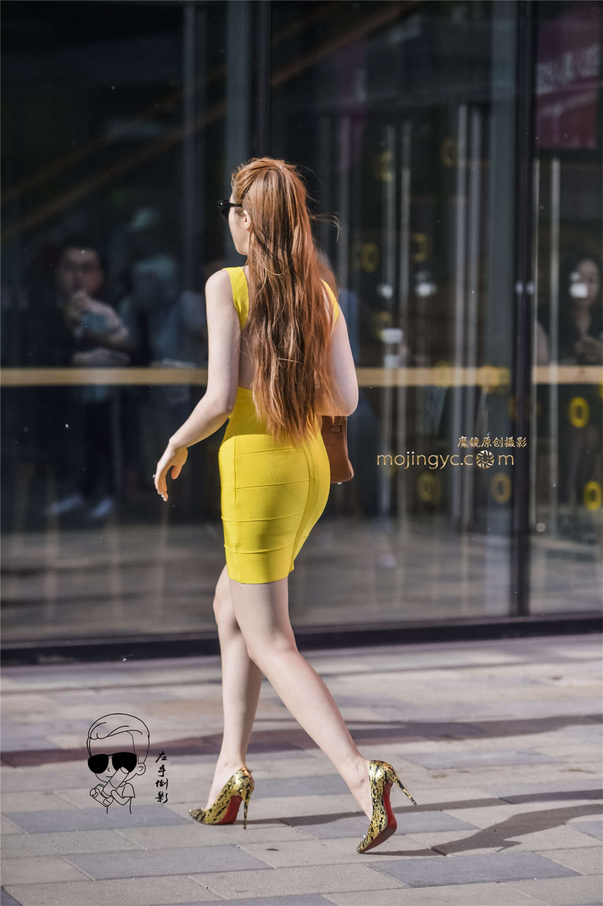 图片[2]-紧抱臀美女{2017-4-29}-11p-日更街拍