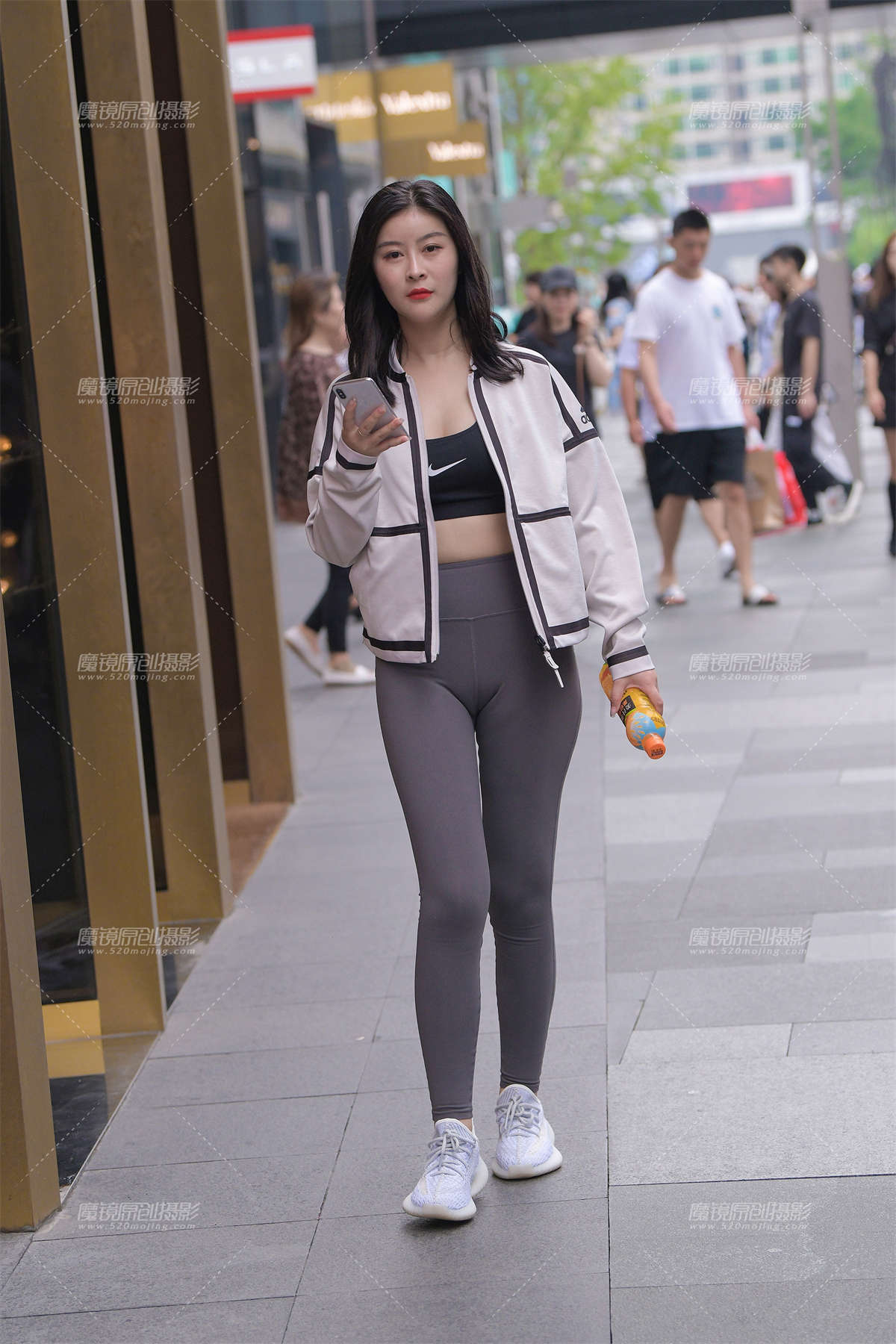 【视觉冲击赛贴】夏天渐走，秋天来临？-日更街拍