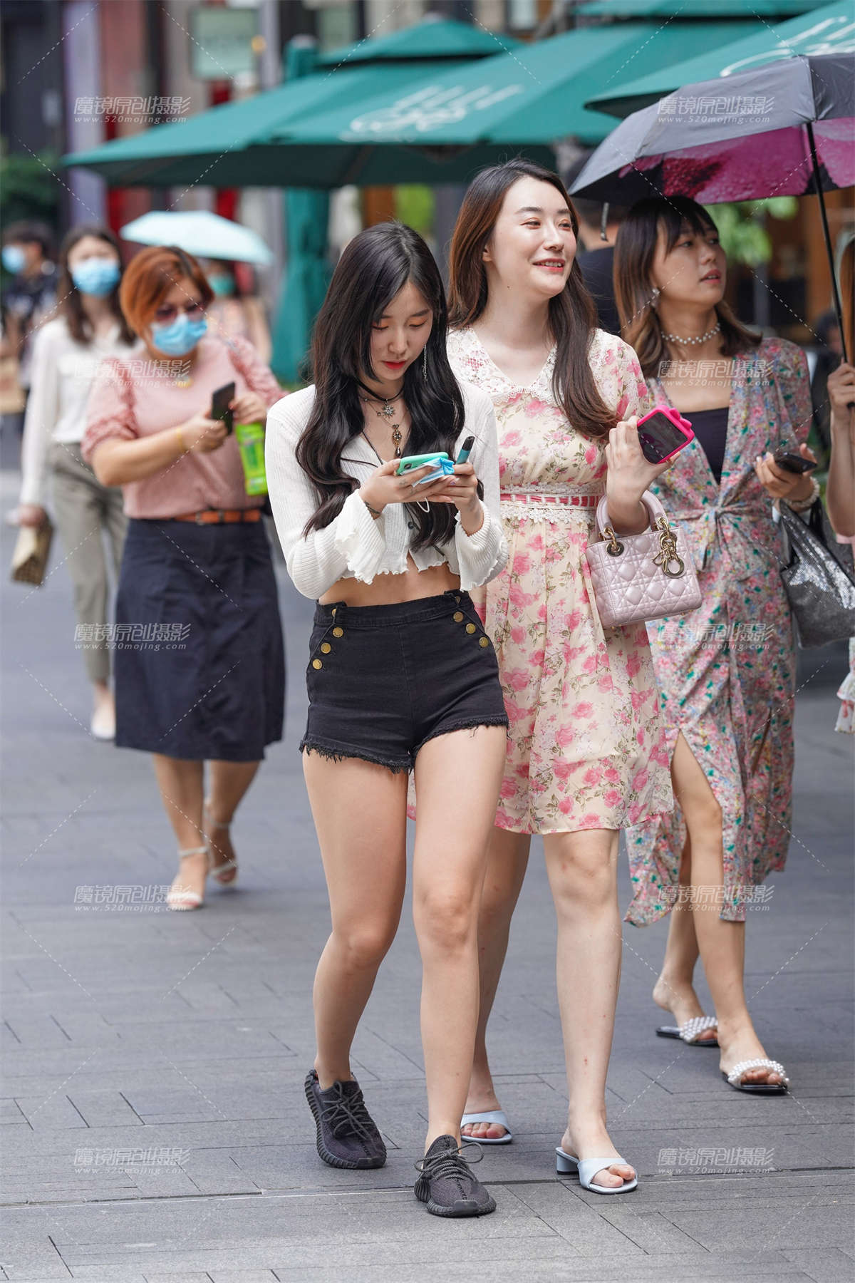 【凯恩赛贴】热裤美眉-日更街拍