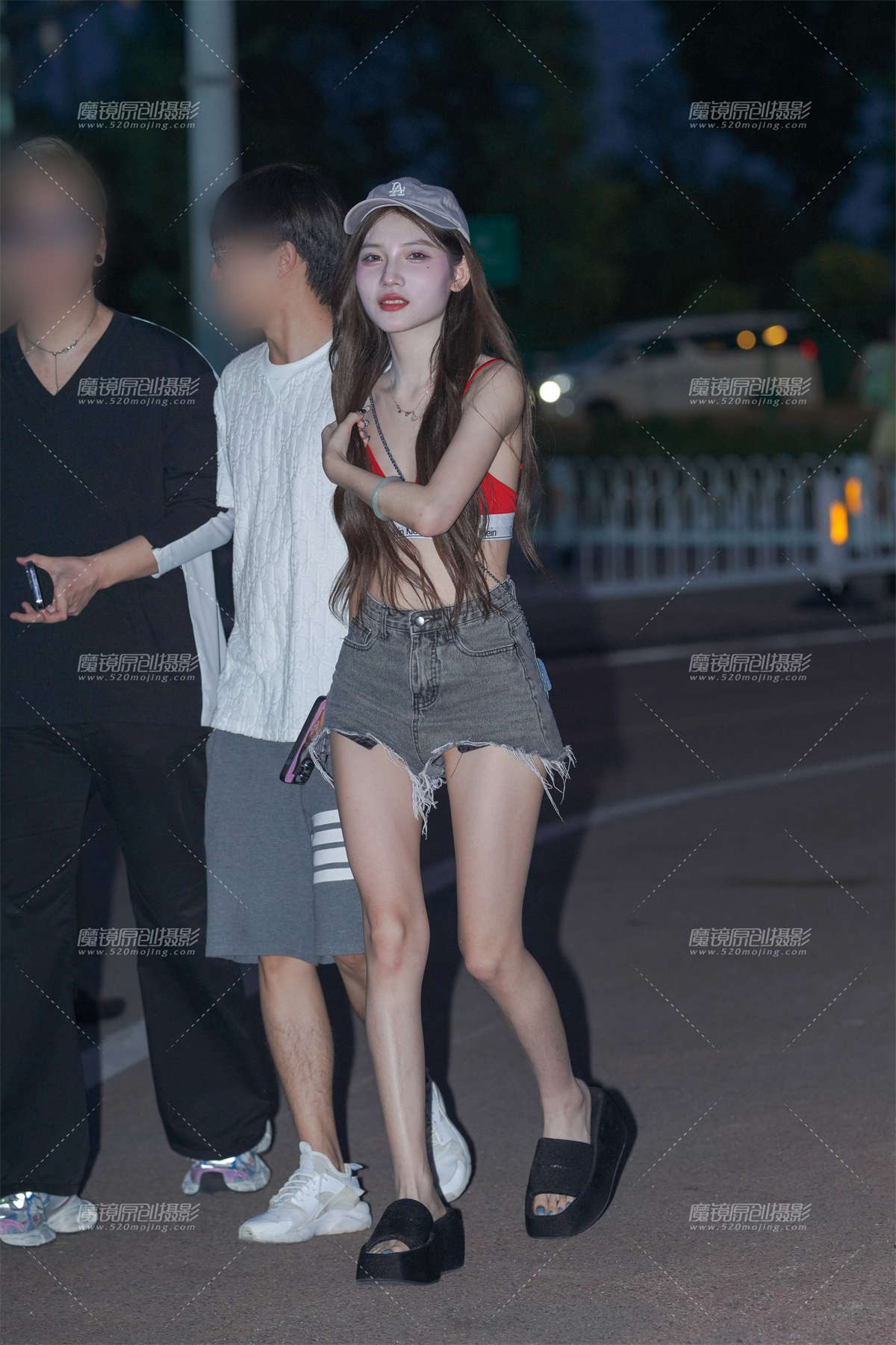 图片[2]-热裤小妹-日更街拍