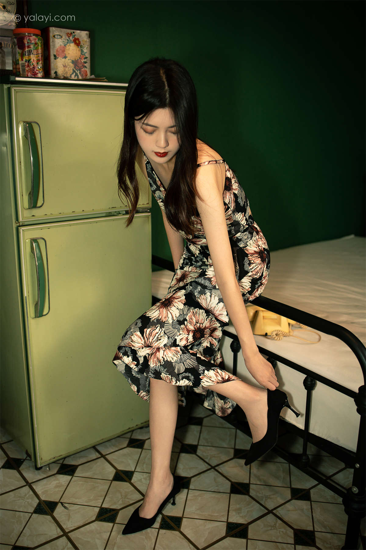 图片[2]-YALAYI雅拉伊2021.12.03 NO.873 老房子 梓文-日更街拍