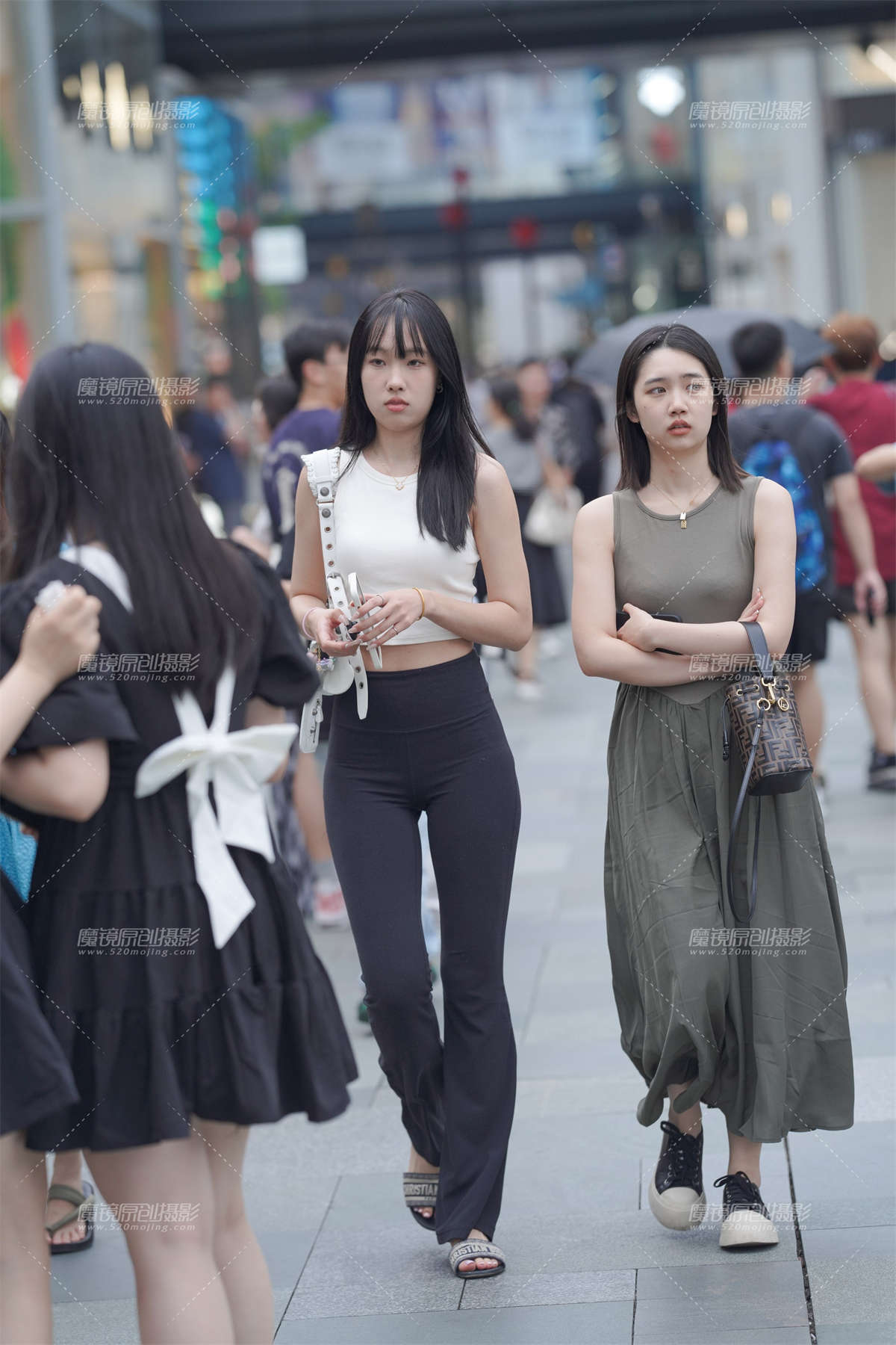 身材真好-日更街拍