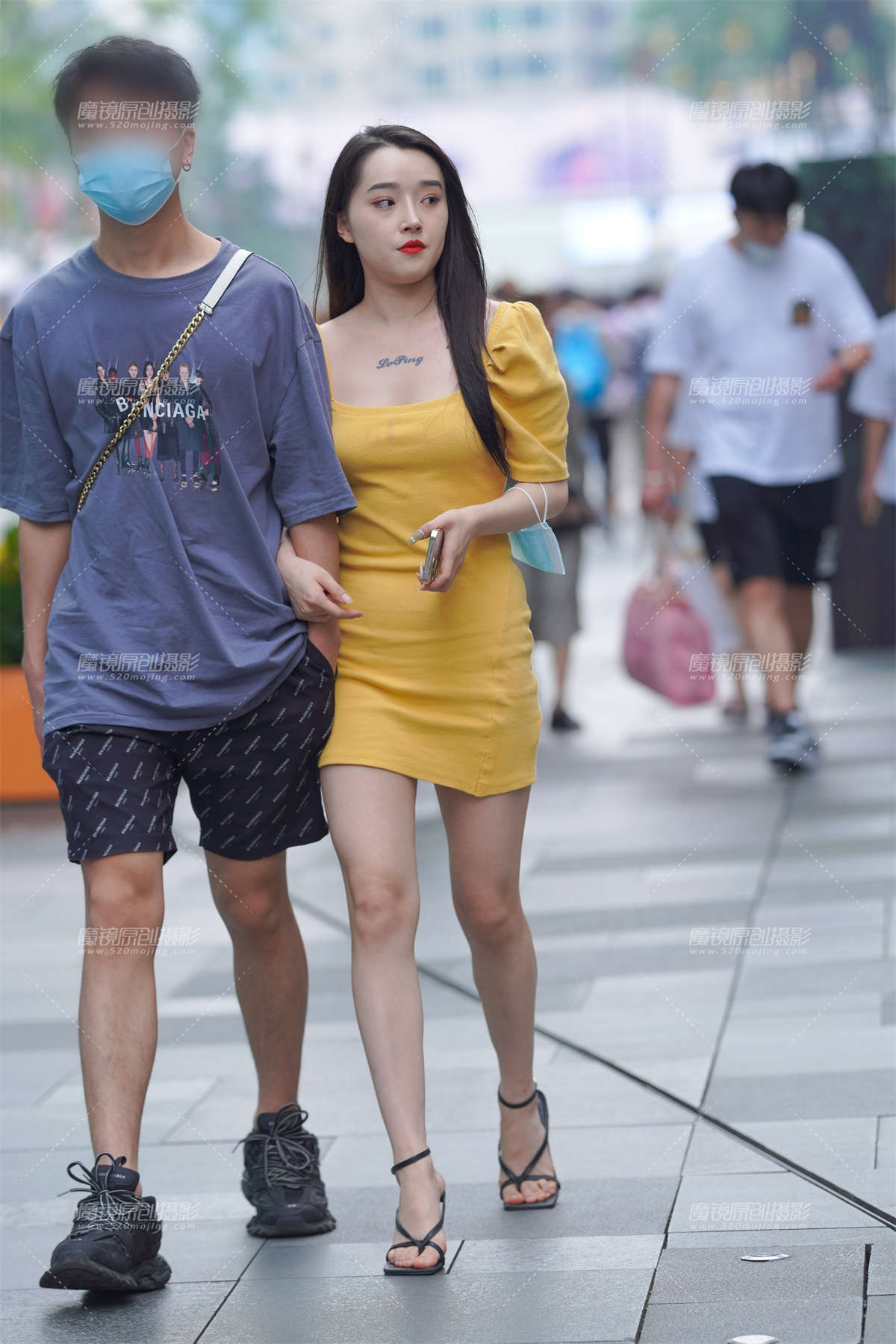 黄裙女友-日更街拍