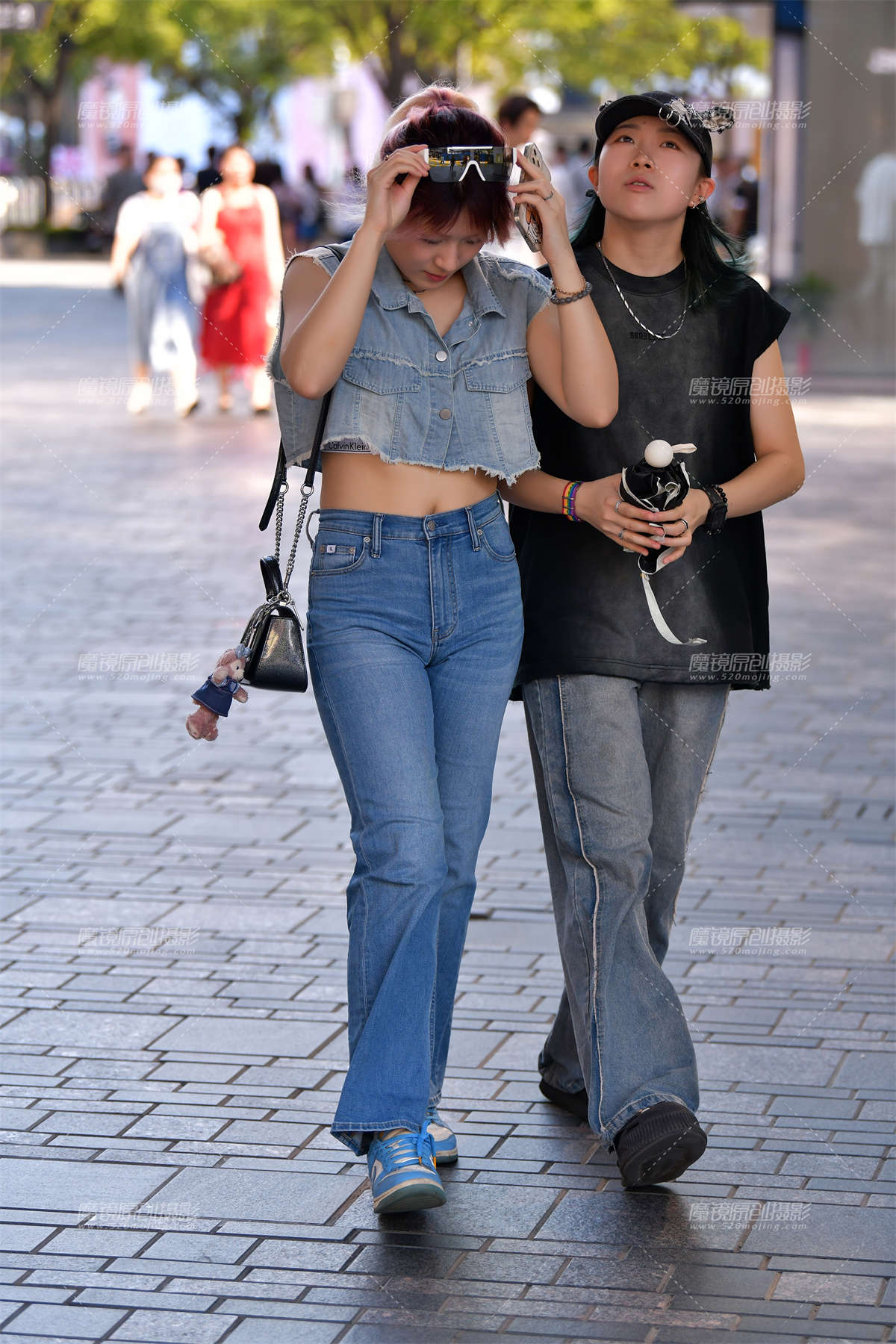 ★露脐牛仔裤美女-日更街拍