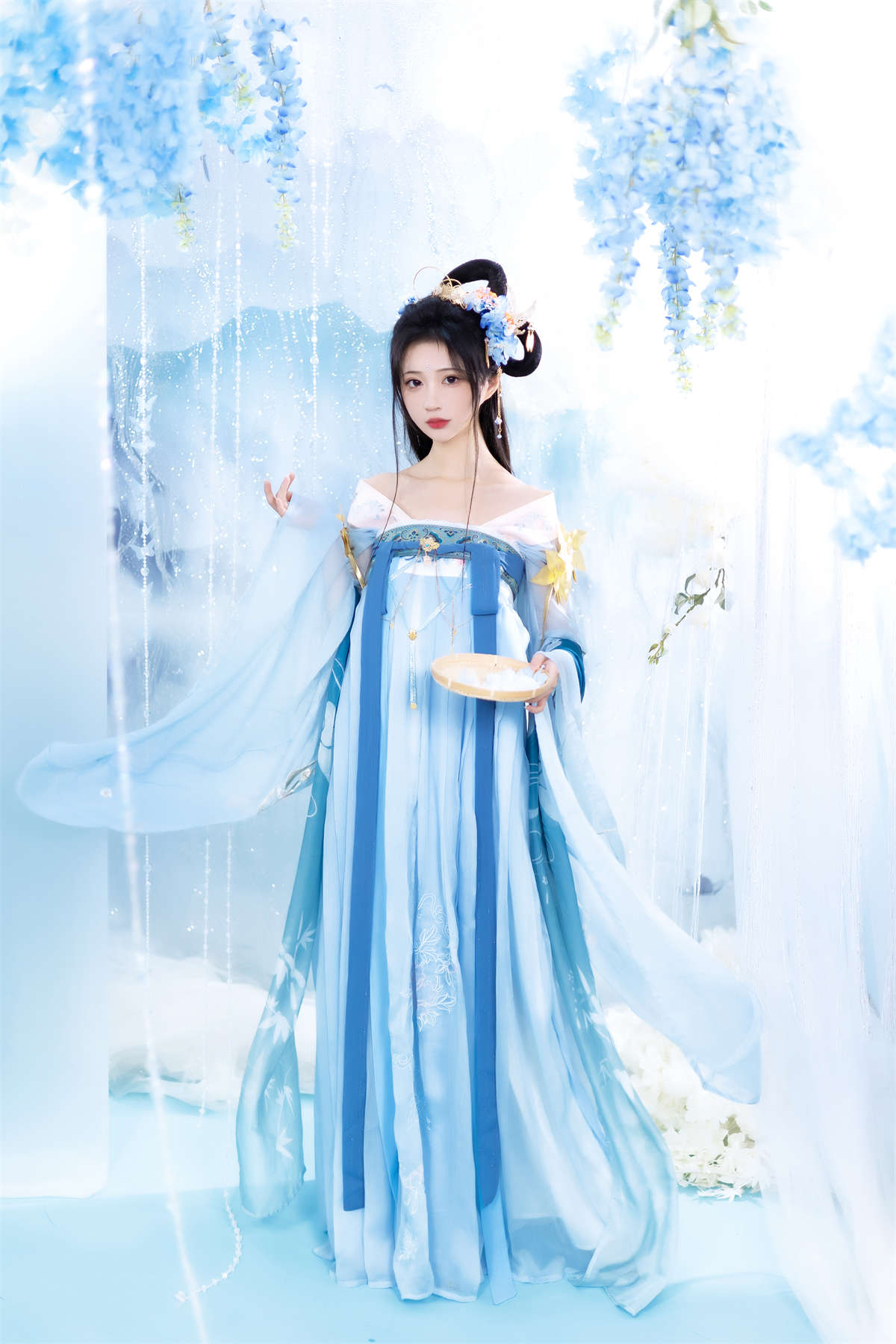 YITUYU艺图语 2023.02.08 枕边书 绮罗生的小苏苏-日更街拍