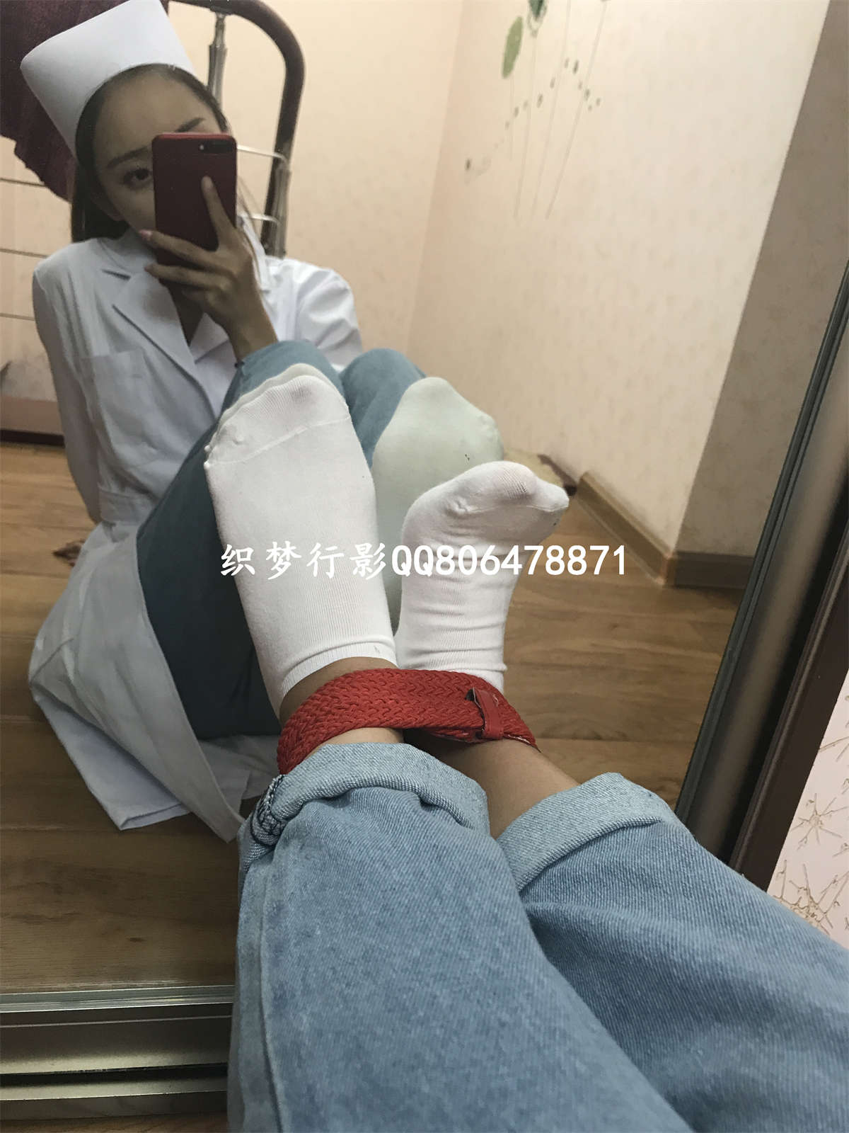 织梦行影摄影作品 第003期 护士服棉袜-日更街拍