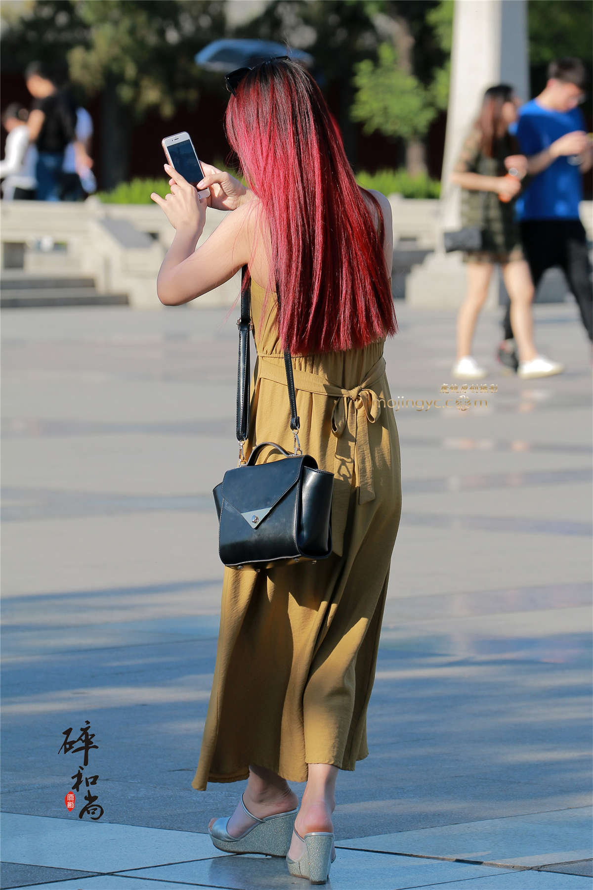 图片[2]-酥胸半露（25P）-日更街拍