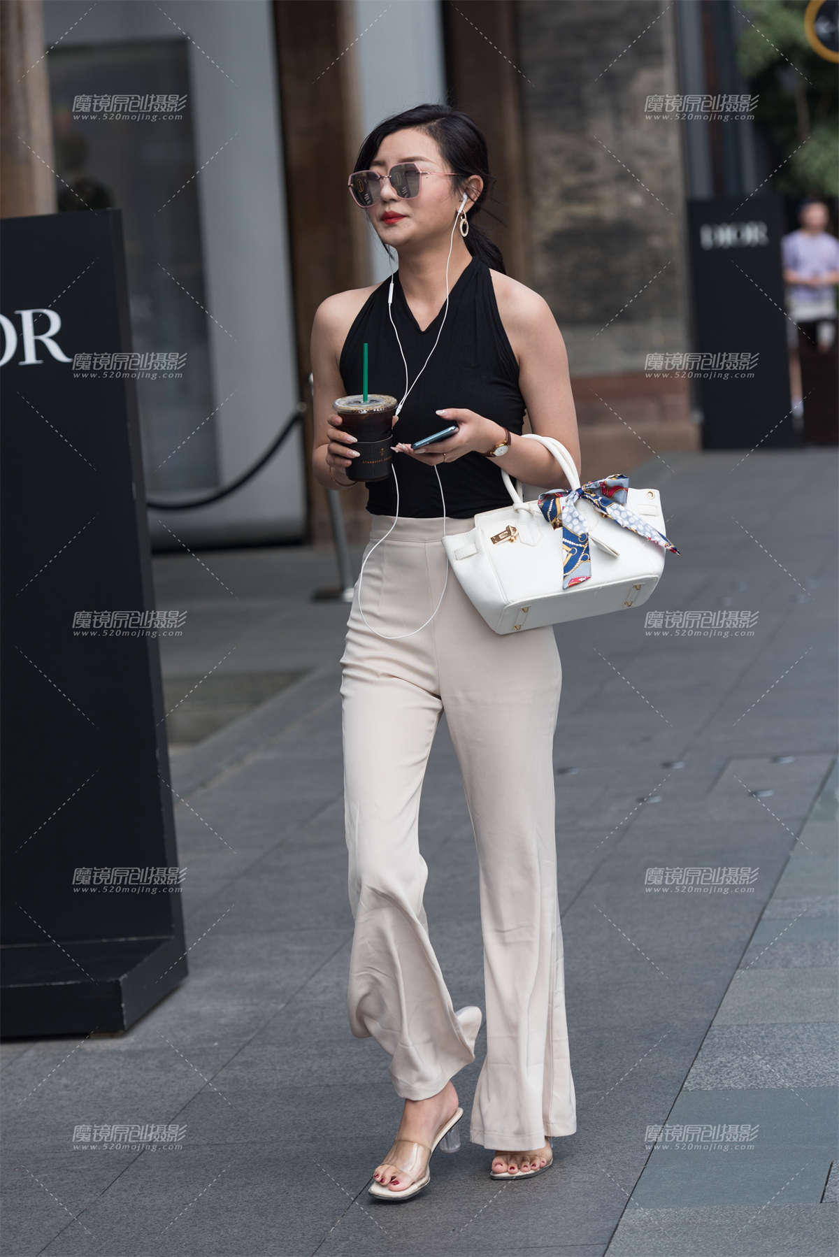 墨镜美女-日更街拍