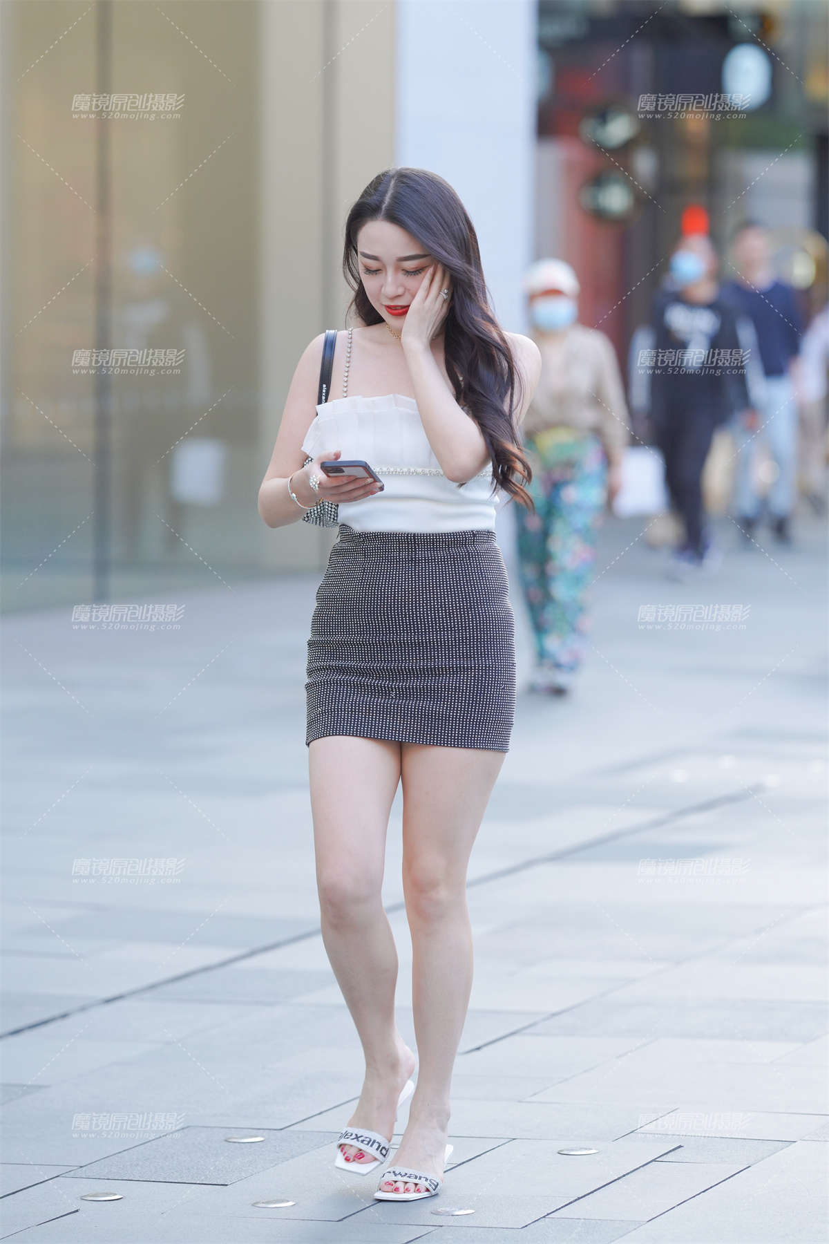 风韵的包臀裙-日更街拍