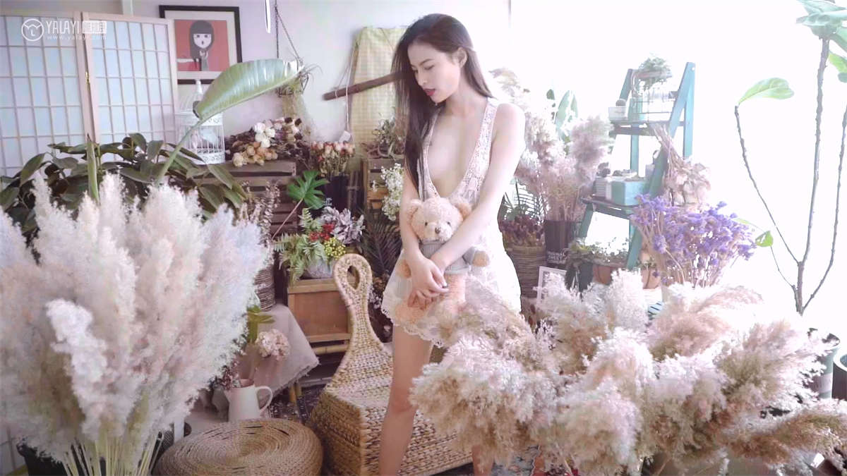 YALAYI雅拉伊视频 2020.10.09 V147 盛夏的果实 小竹-日更街拍