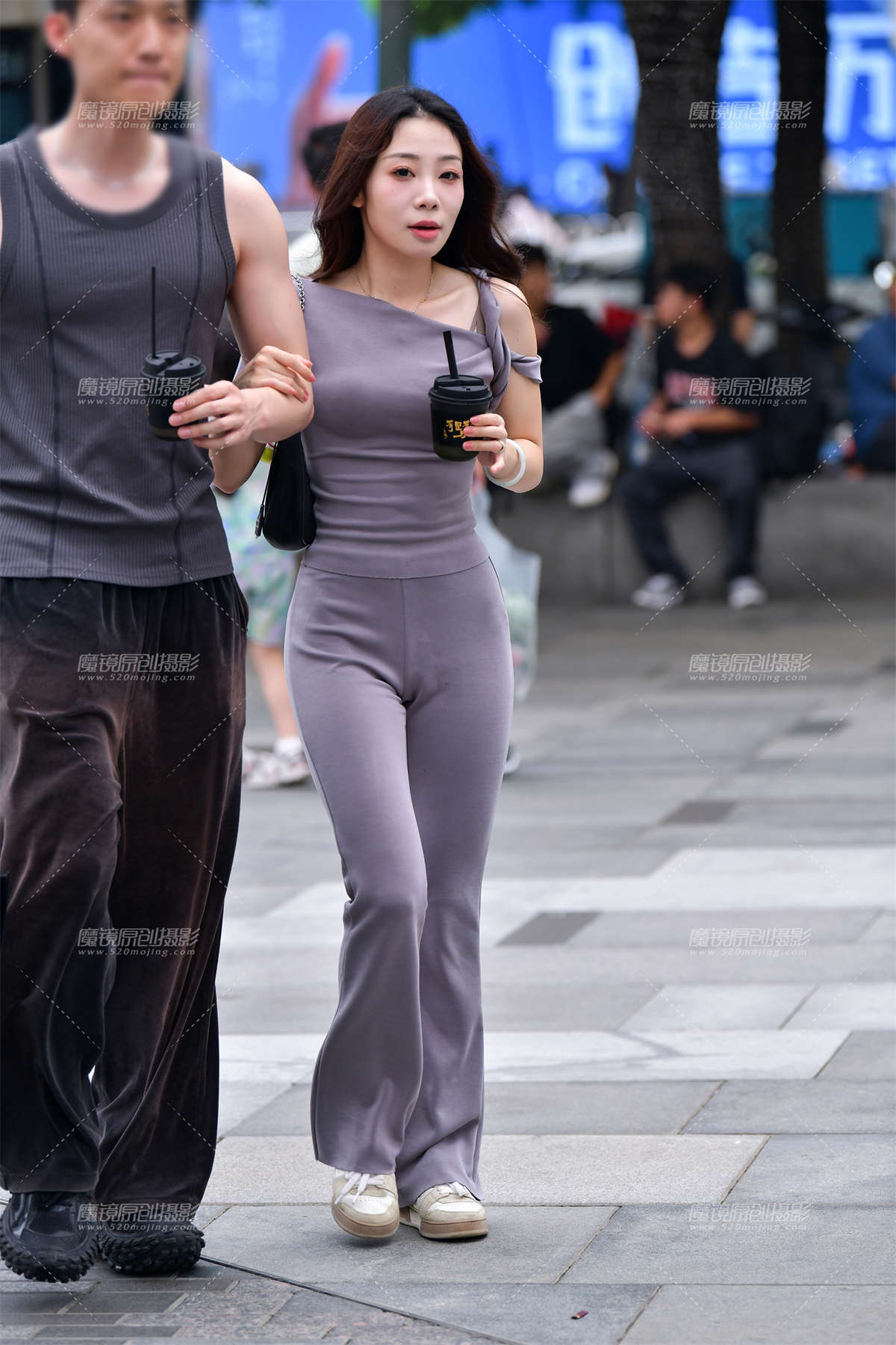 图片[2]-★魅力灰裤美女-日更街拍