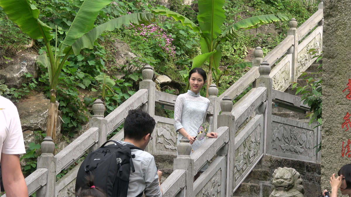 图片[2]-漂亮的模特-日更街拍