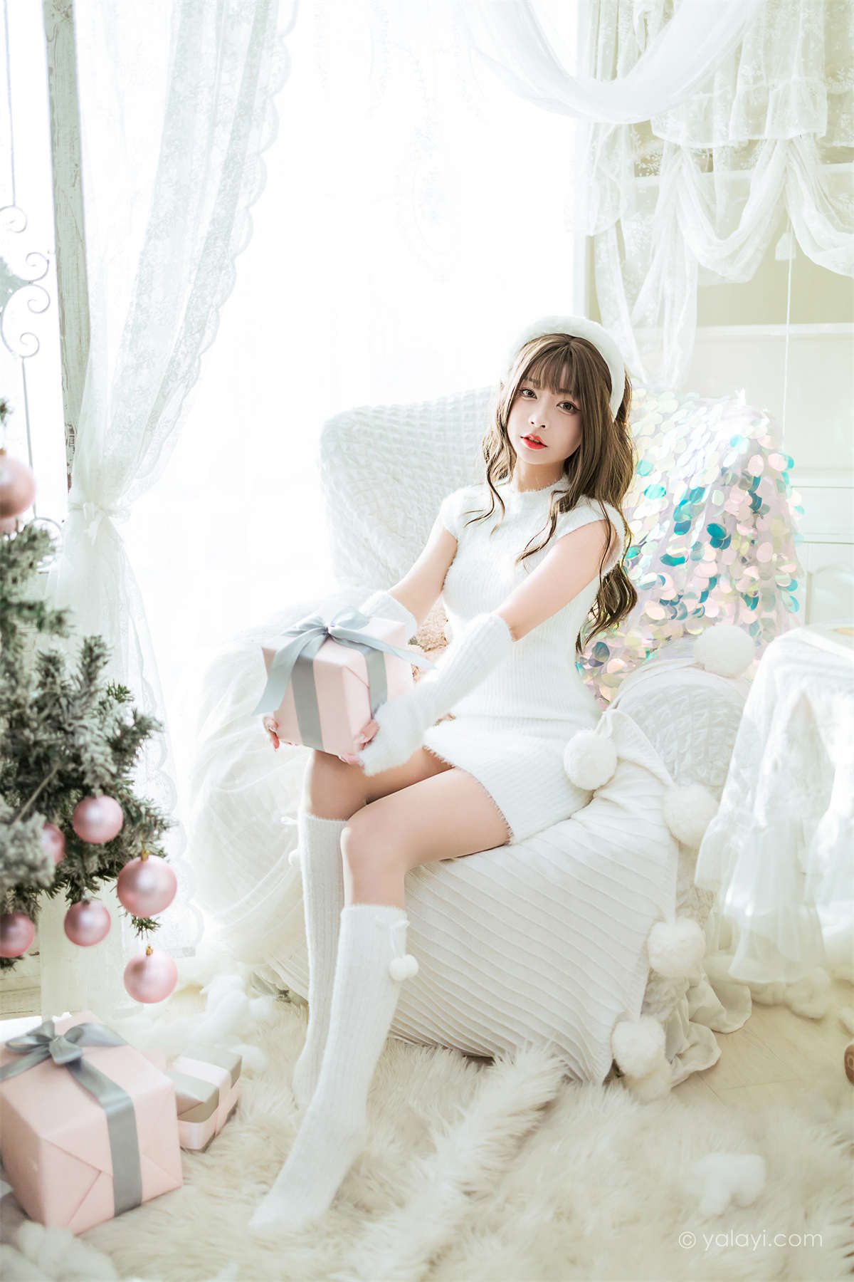 图片[2]-YALAYI雅拉伊2021.12.17 NO.879 圣诞礼物 阿禾-日更街拍