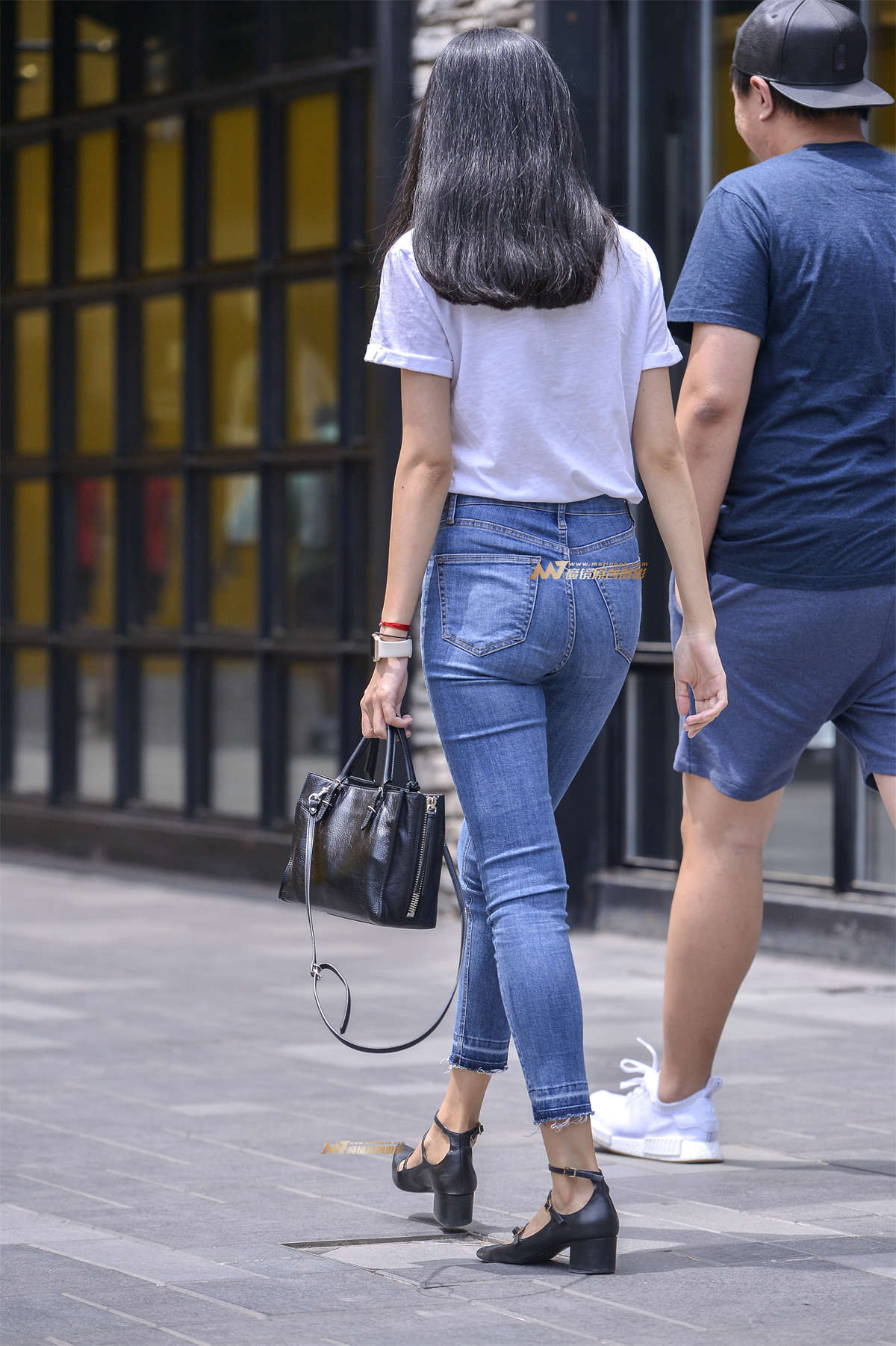 图片[2]-牛仔包臀性感-日更街拍