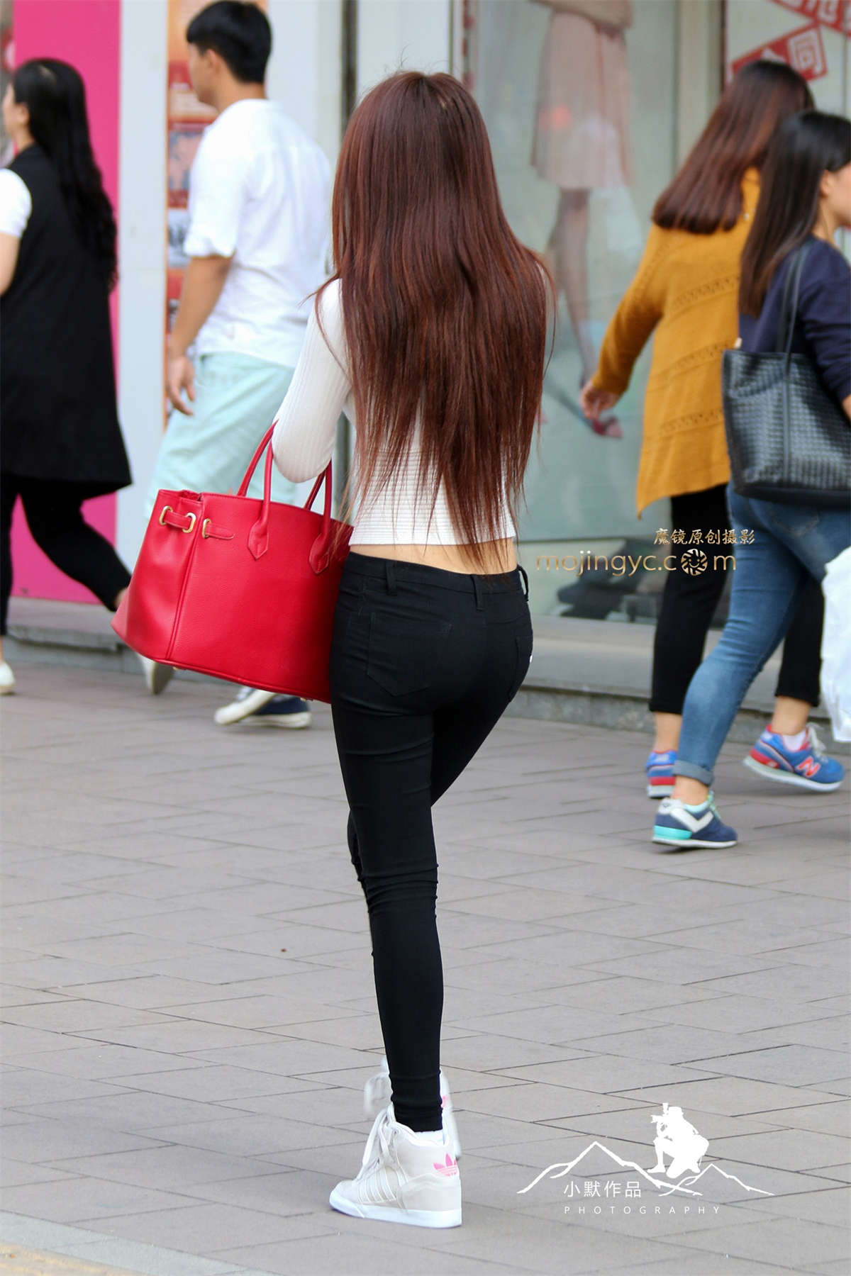 图片[2]-第708篇★人美身材翘★-23P-日更街拍