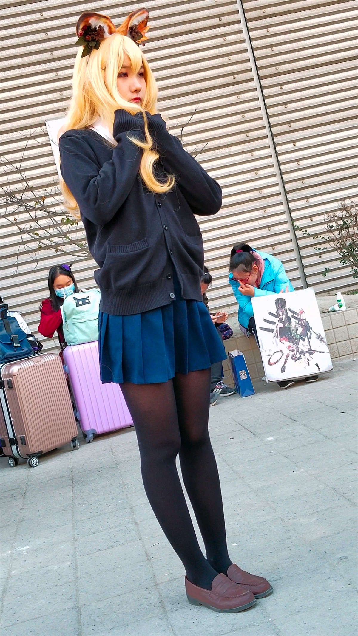 清纯小可爱cosplay的可爱萌妹子-日更街拍