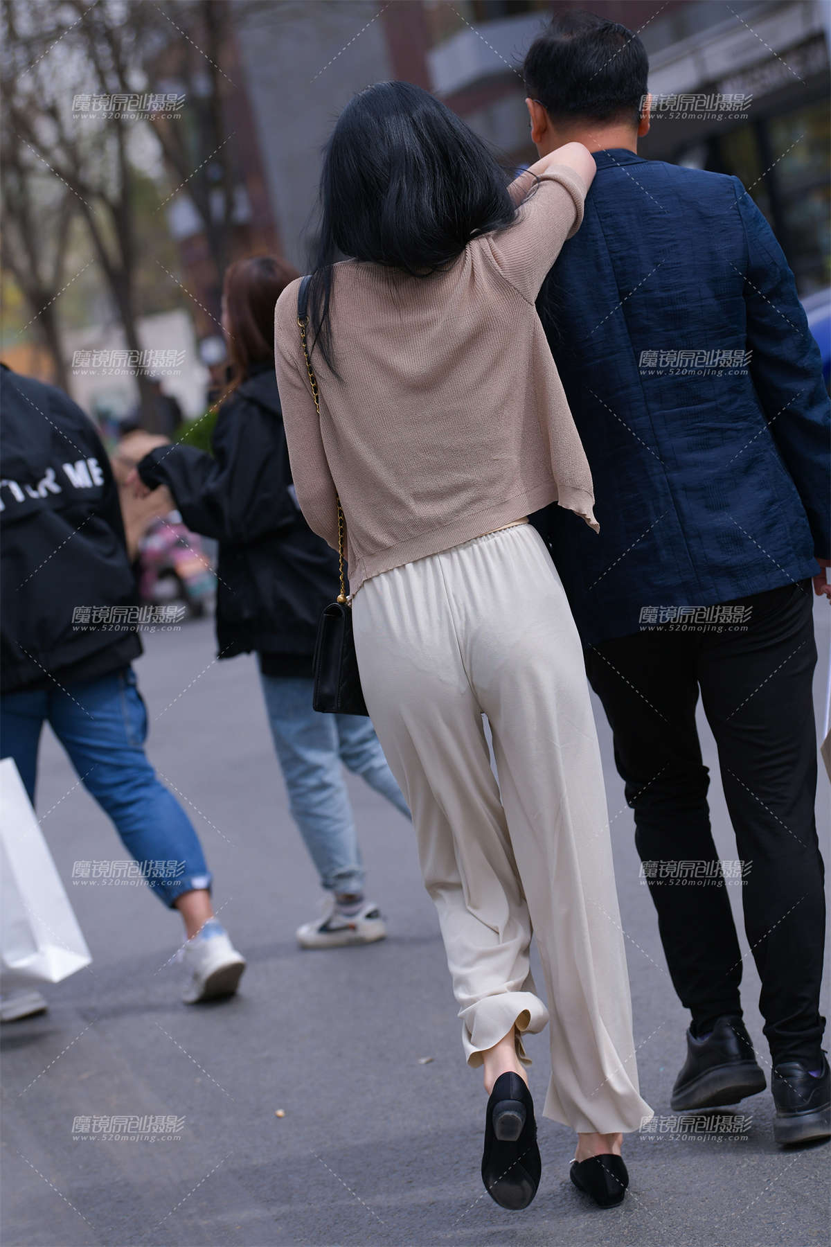 图片[2]-【街拍之魂赛帖】内敛的性感-日更街拍