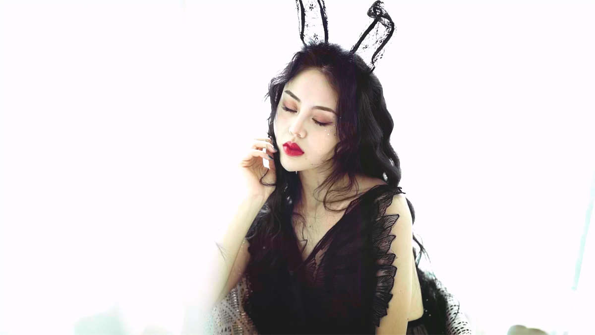 图片[2]-YALAYI雅拉伊视频 2018.12.31 V009 童话 凉儿-日更街拍