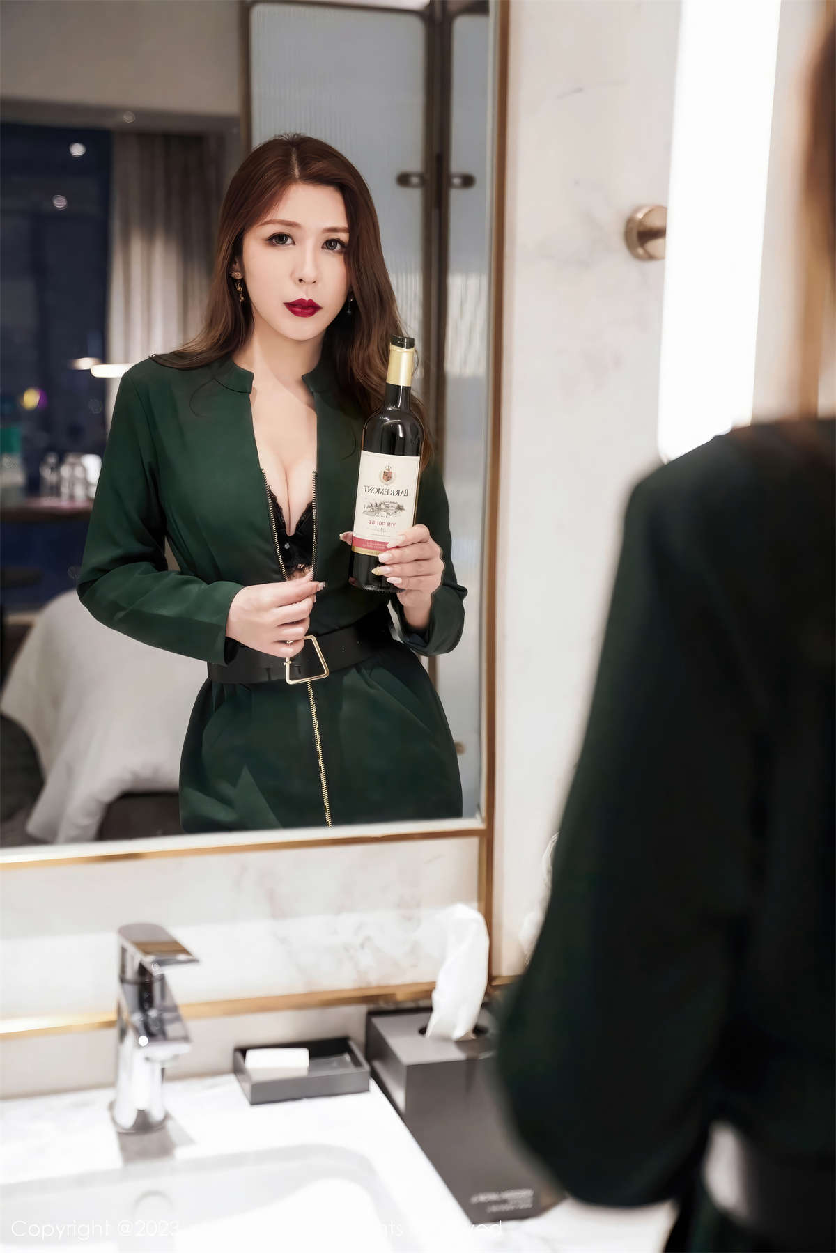 图片[2]-Xiuren秀人网 2023.10.24 No.7553 月野兔美妞-日更街拍