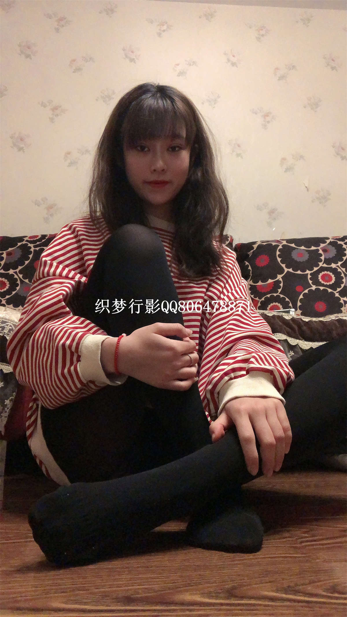 织梦行影摄影作品 第041期 黑色厚丝-日更街拍