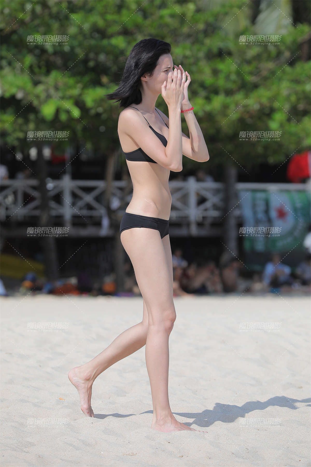 图片[2]-【视觉冲击赛贴】性感三点式美女-日更街拍