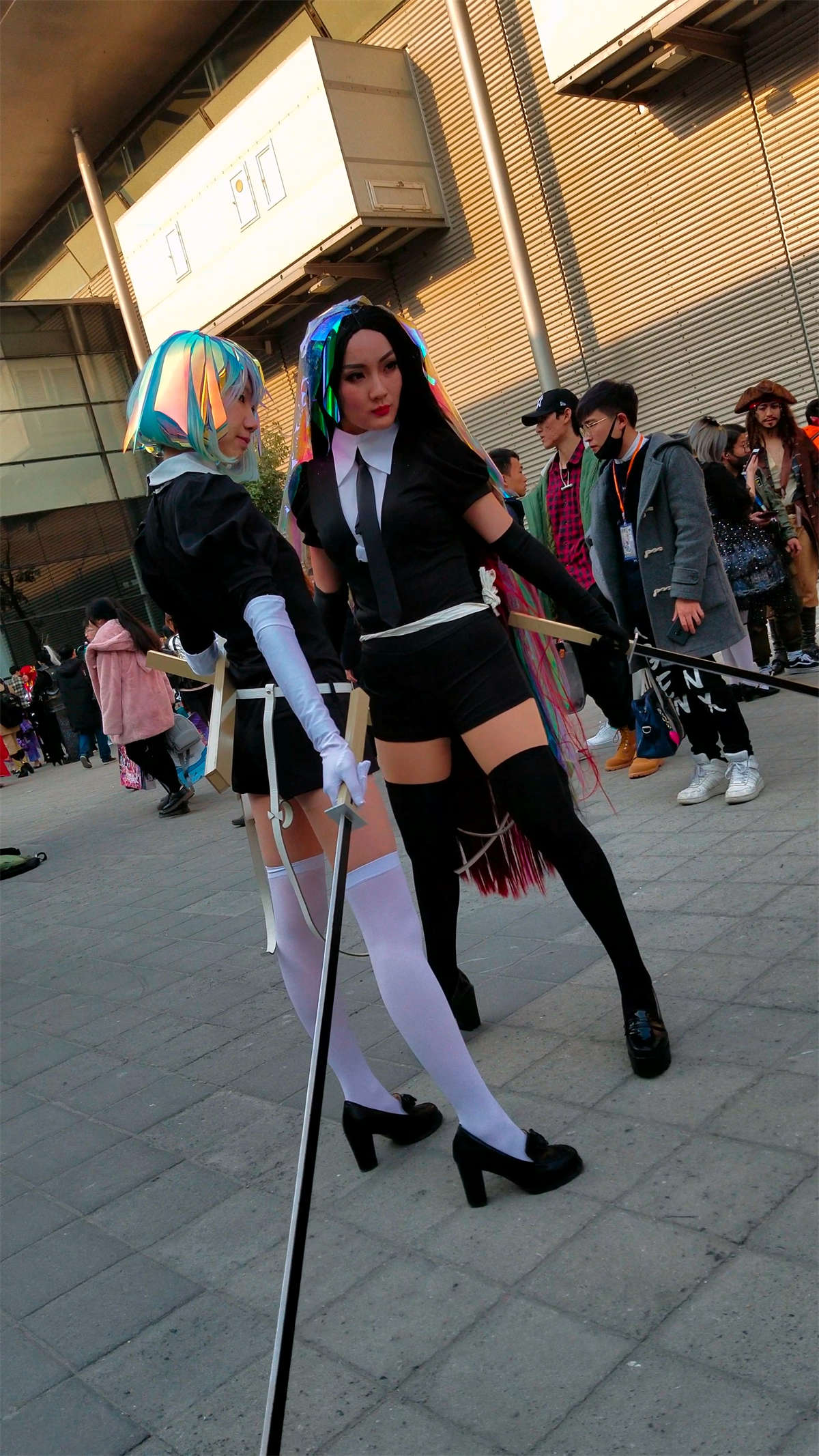 图片[2]-性感美腿cosplay的美女姐妹花-日更街拍