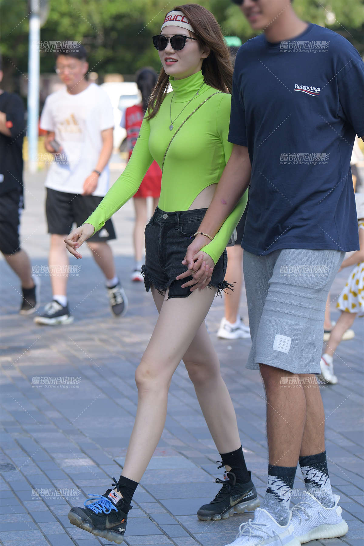 【红石赛贴】气质热裤美女-日更街拍