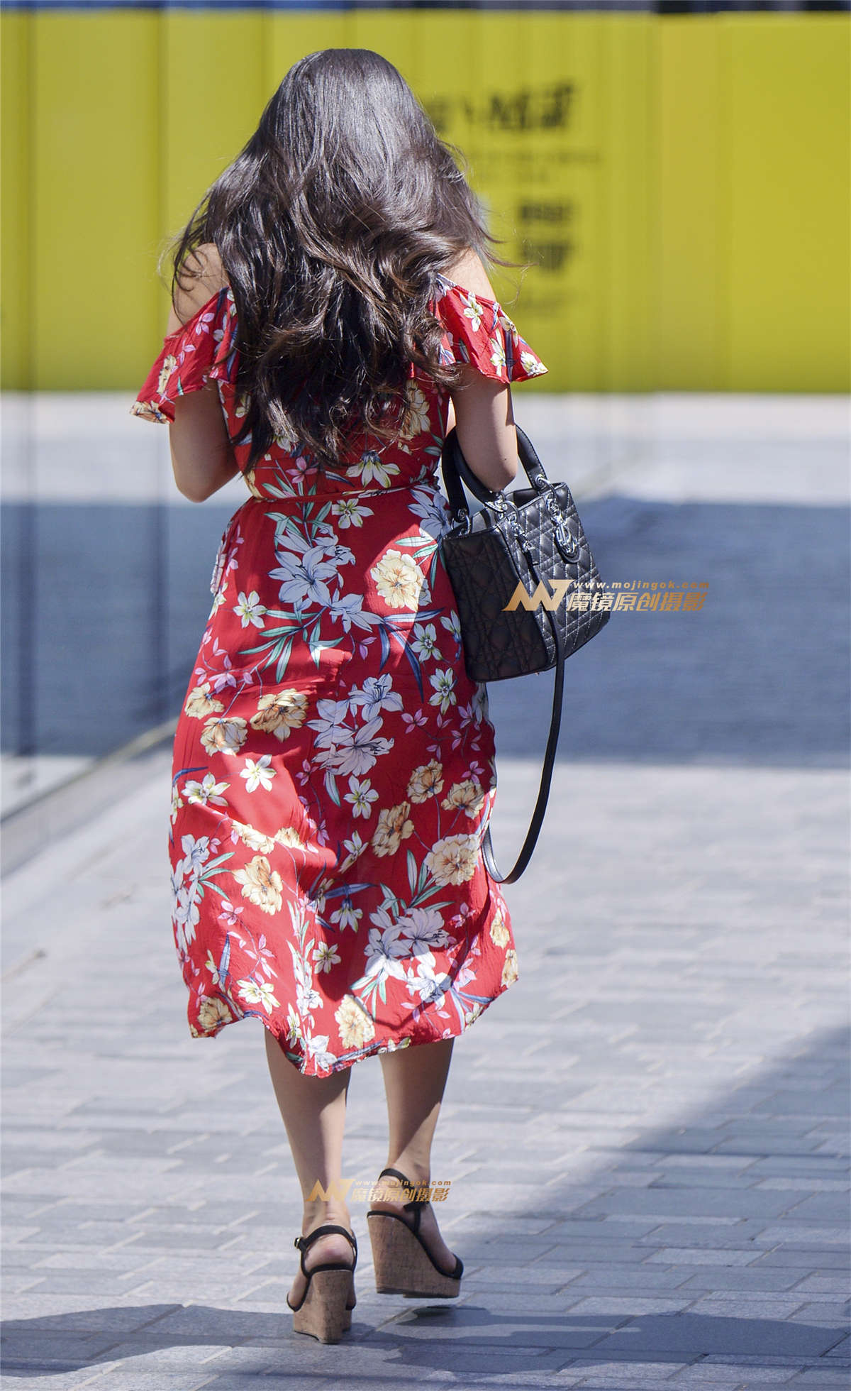 图片[2]-性感美胸吸晴-日更街拍