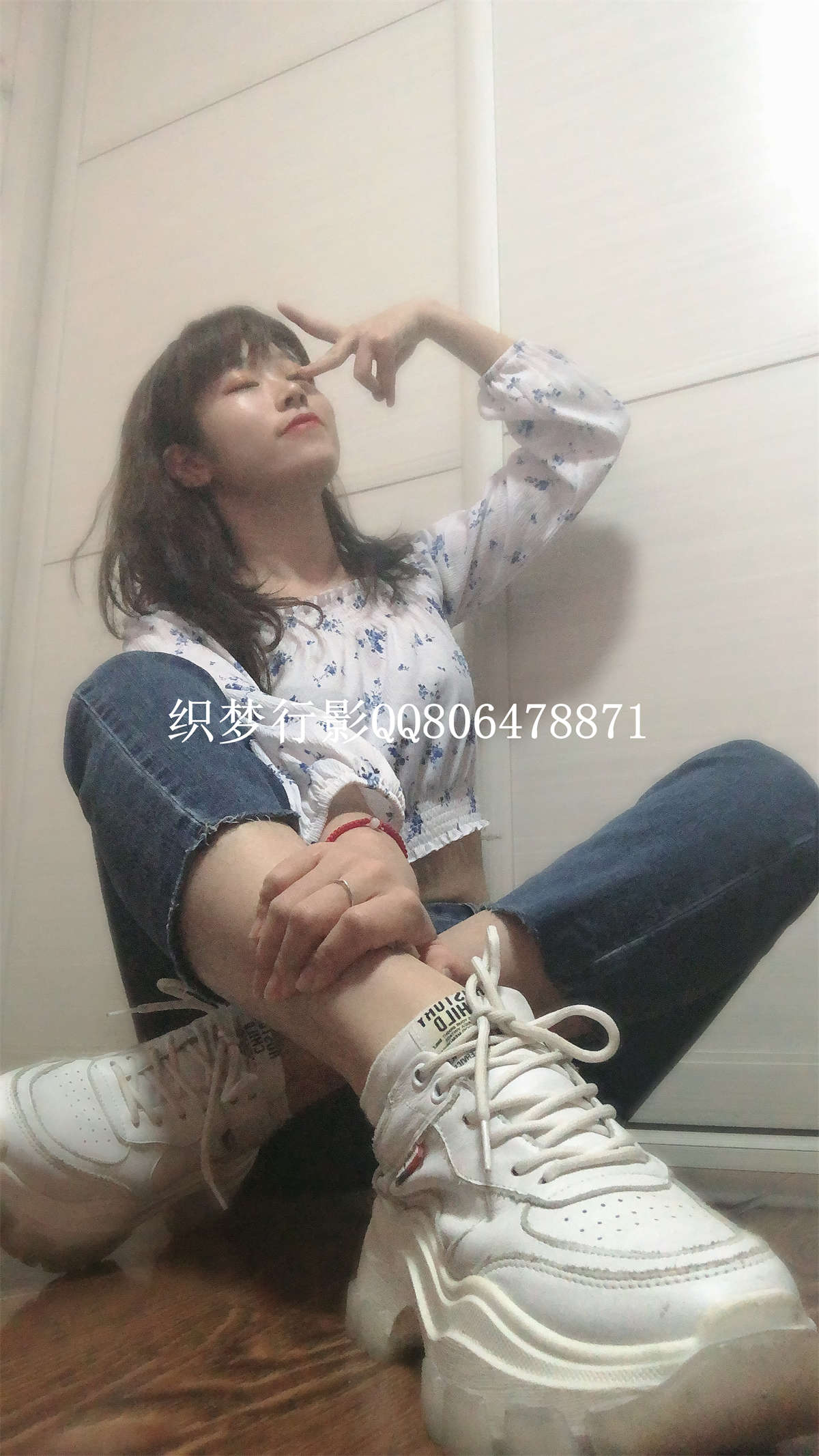 织梦行影摄影作品 第044期 黄色棉袜-日更街拍