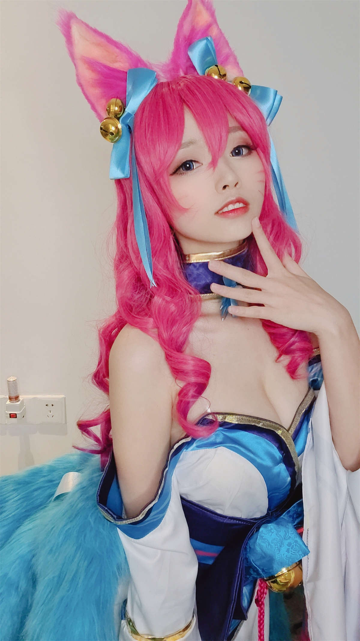 大大卷卷小卷 自拍1-日更街拍