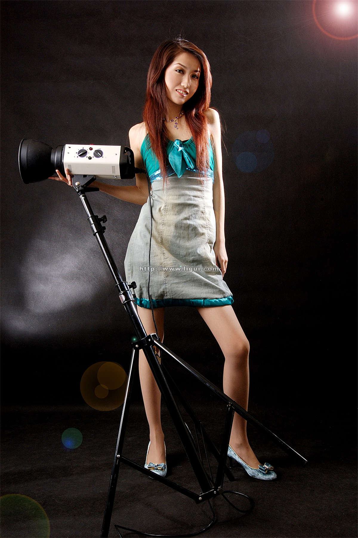 Ligui丽柜 2006-03-14 安心-日更街拍