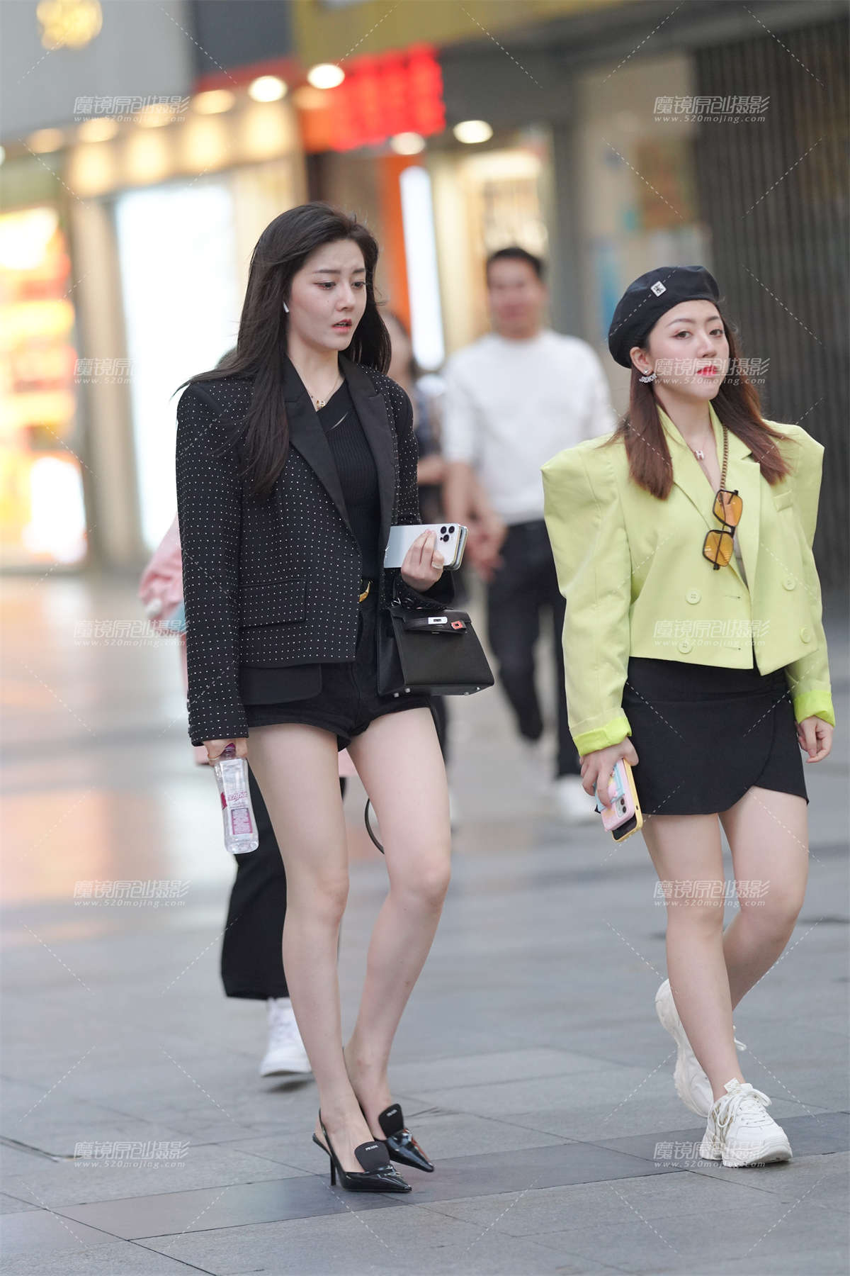 漂亮的美腿小姐姐-日更街拍