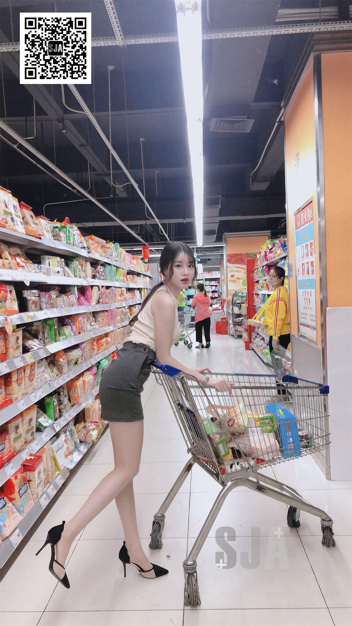 图片[2]-SJA佳爷 闺蜜视角 NO.005 《逛》-日更街拍