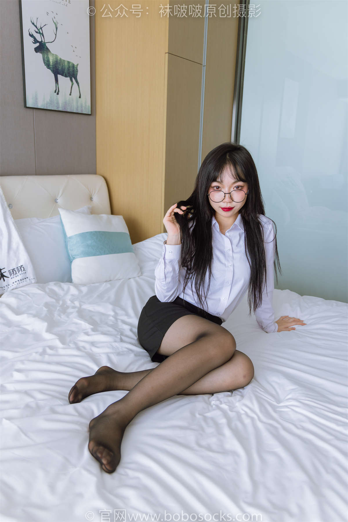 袜啵啵 No.185 周周-ol制服、高跟鞋、黑丝（脚尖微加固款）花絮版-日更街拍