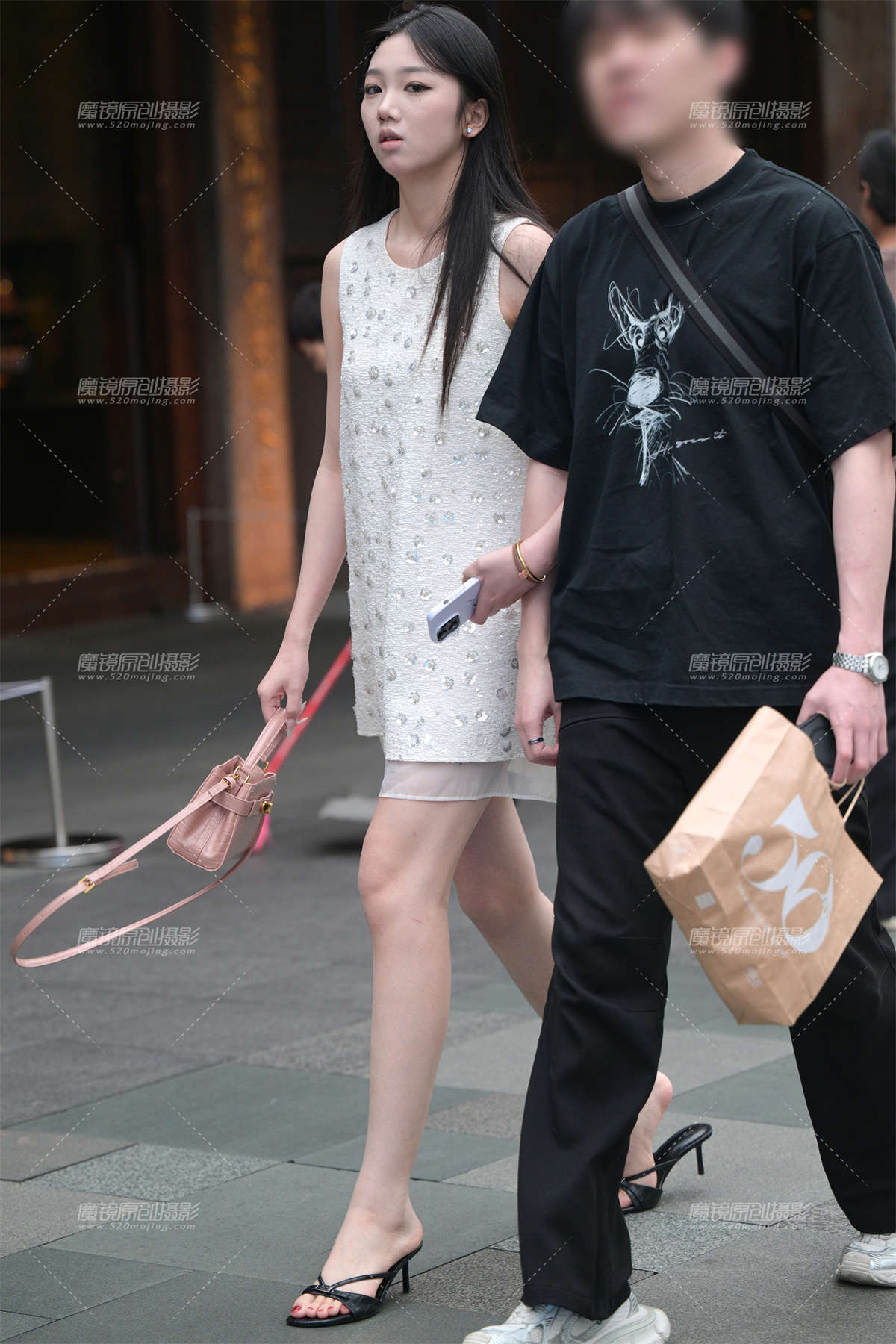 美腿女友-日更街拍