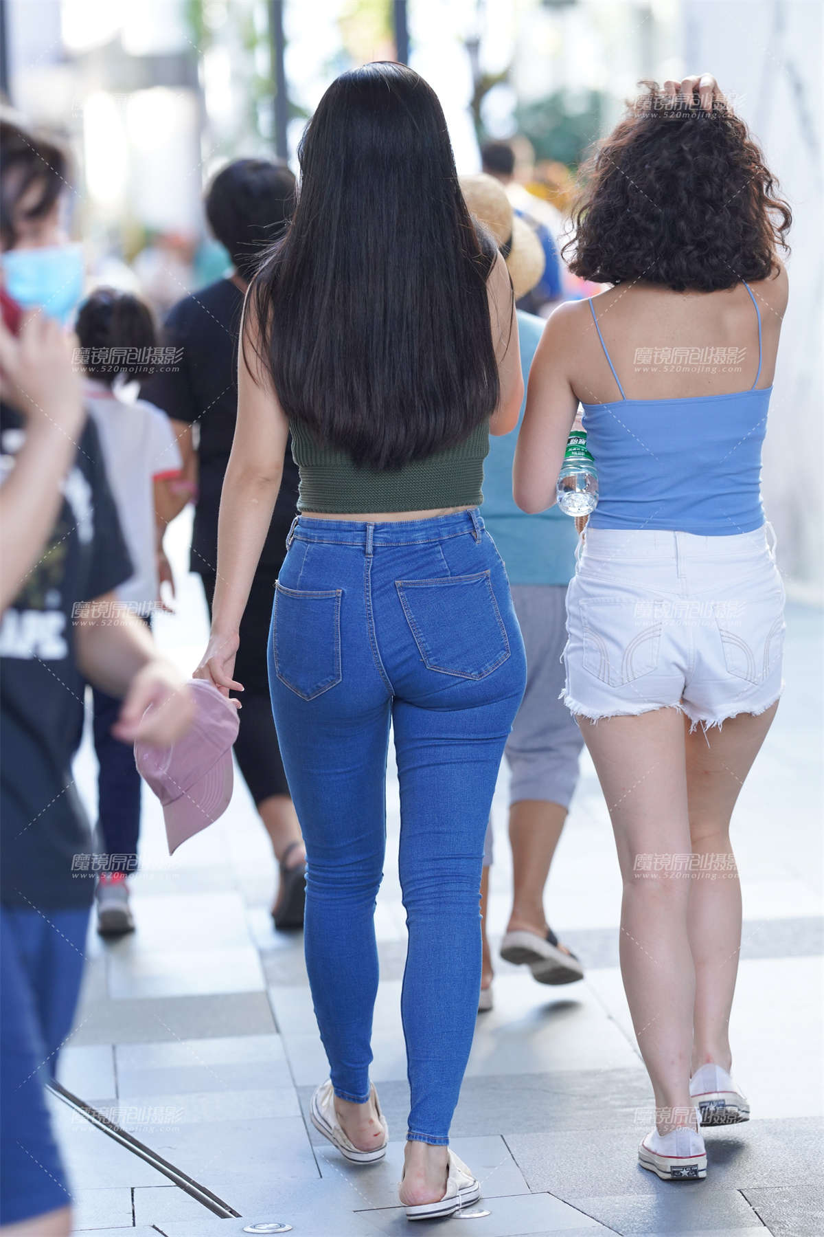 图片[2]-圆润的紧牛-日更街拍