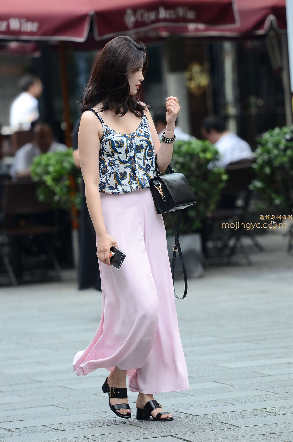 【验证街拍大赛NO.5】神摄手赛23 飘然而至的美女-日更街拍