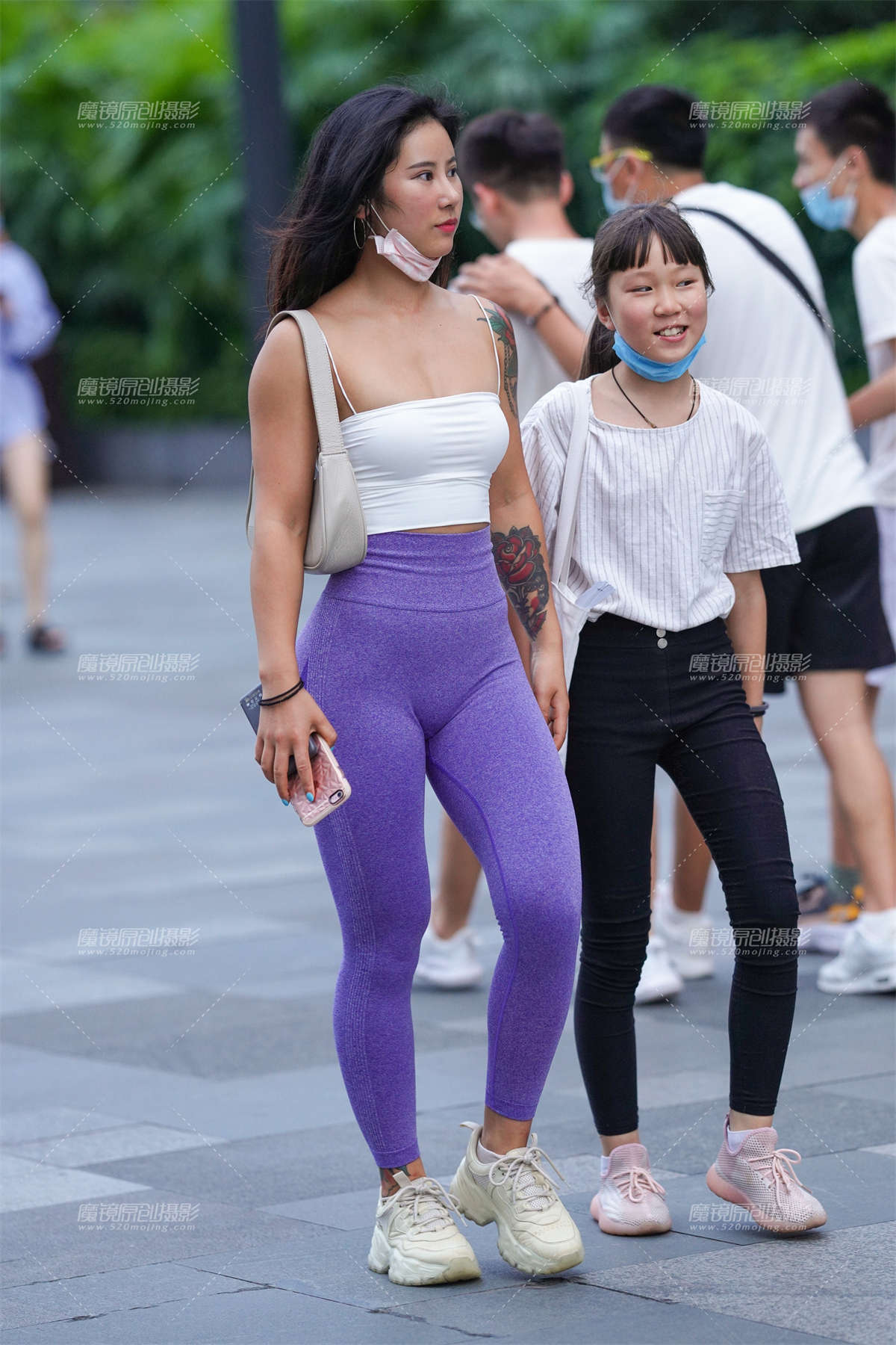 蜜桃臀的魅力-日更街拍