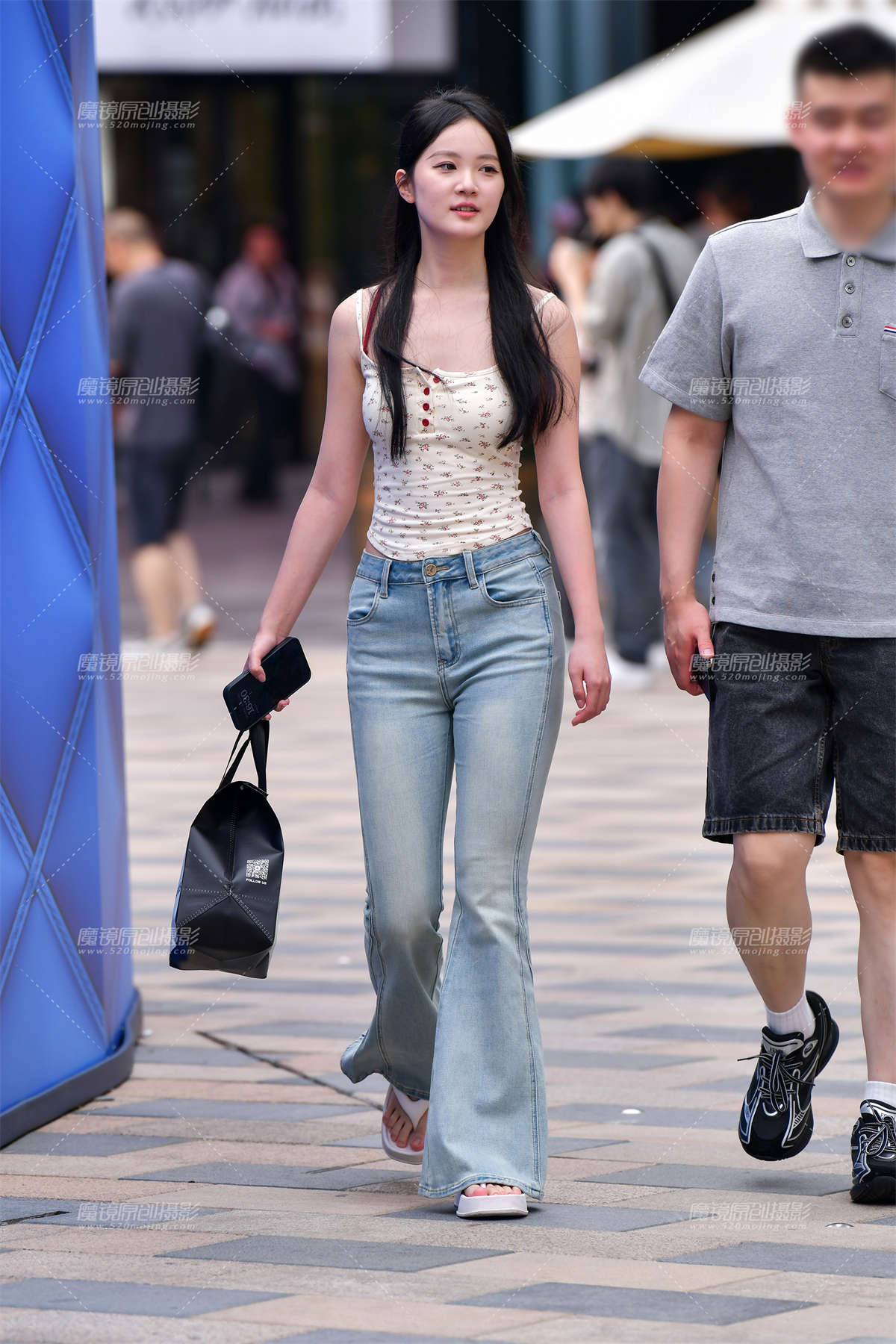 ★微喇牛仔裤美女-日更街拍