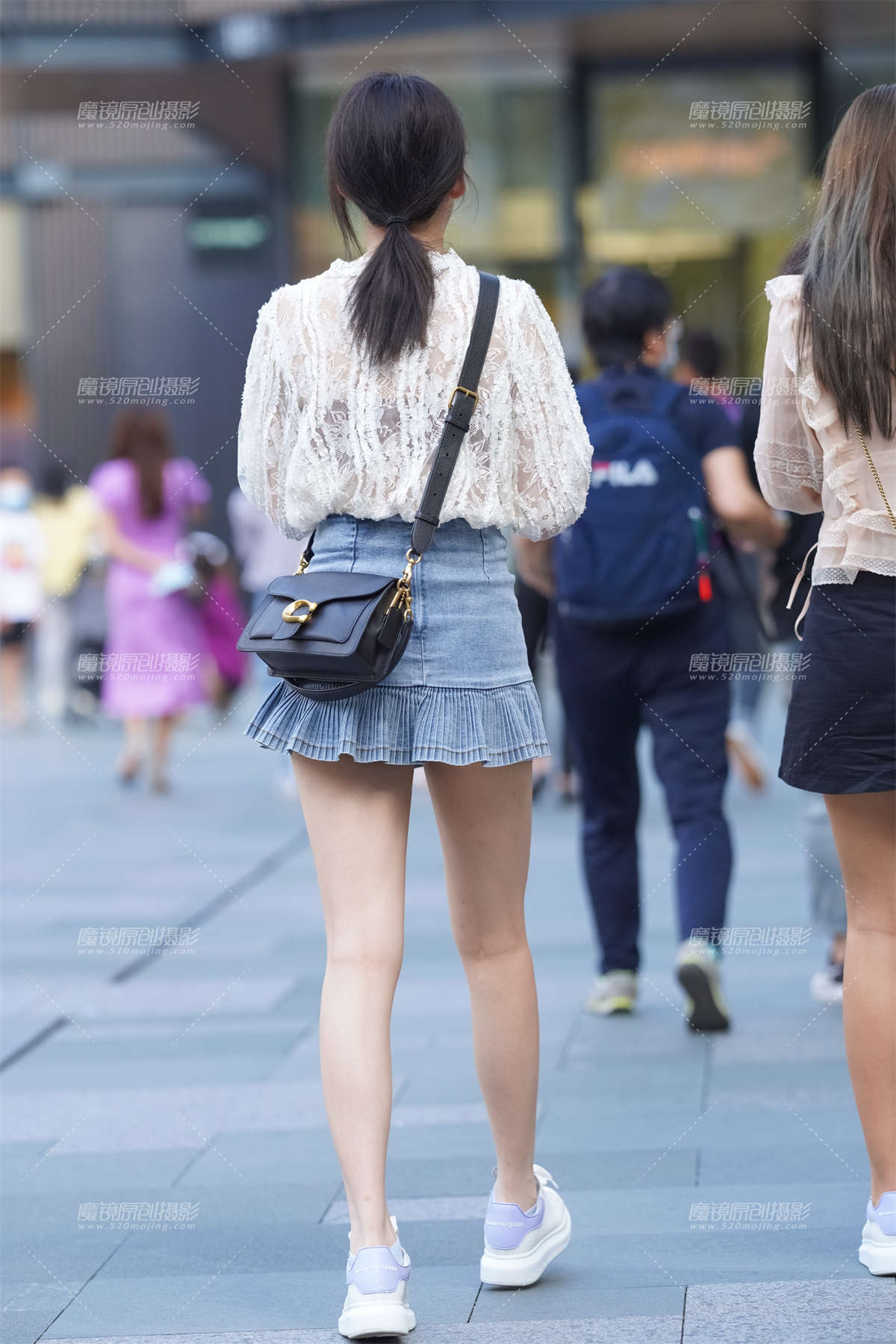 图片[2]-长腿美眉-日更街拍