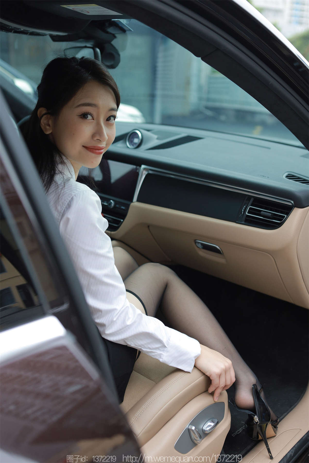 图片[2]-IESS异思趣向 2023.03.18 丝享家1394：小婕 老板 来啦～-日更街拍