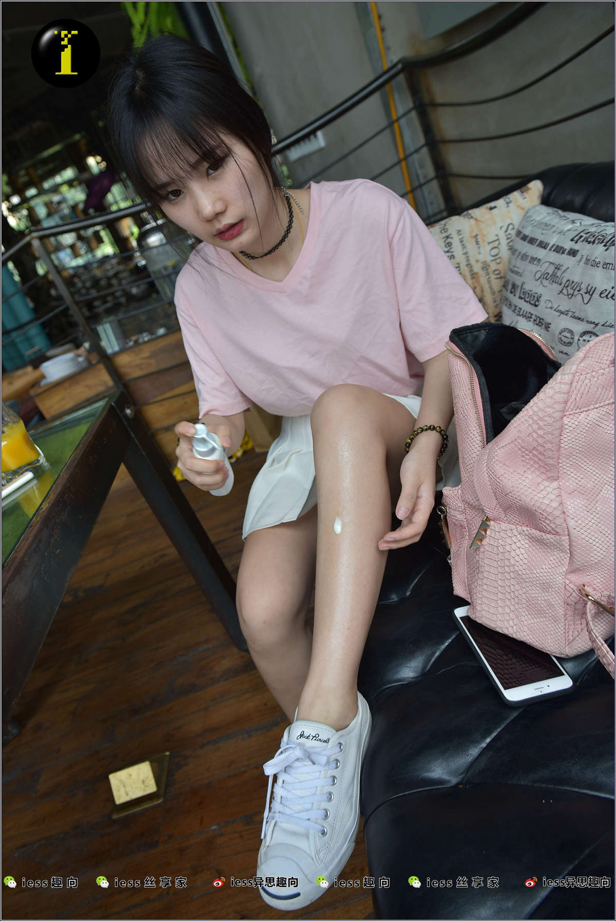 IESS异思趣向 普惠集003 琪琪的裸足-日更街拍