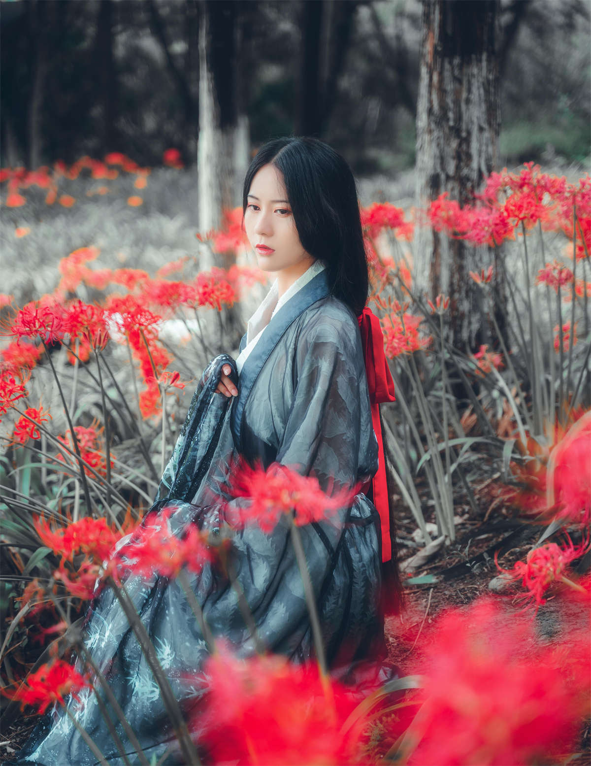 图片[2]-拿相机的执义 汉服古风写真 彼岸花-日更街拍