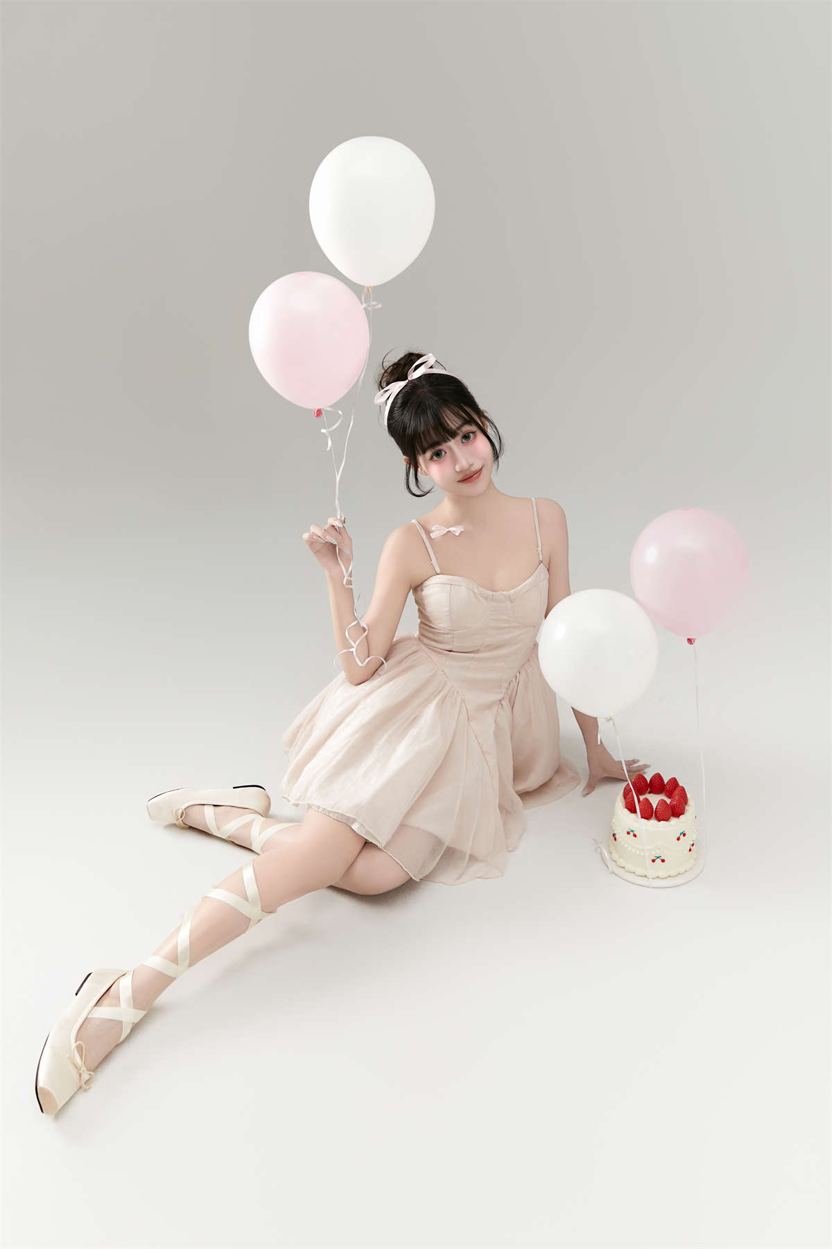 YITUYU艺图语 2025.01.01 芭蕾少女生日写真 菠萝包-日更街拍