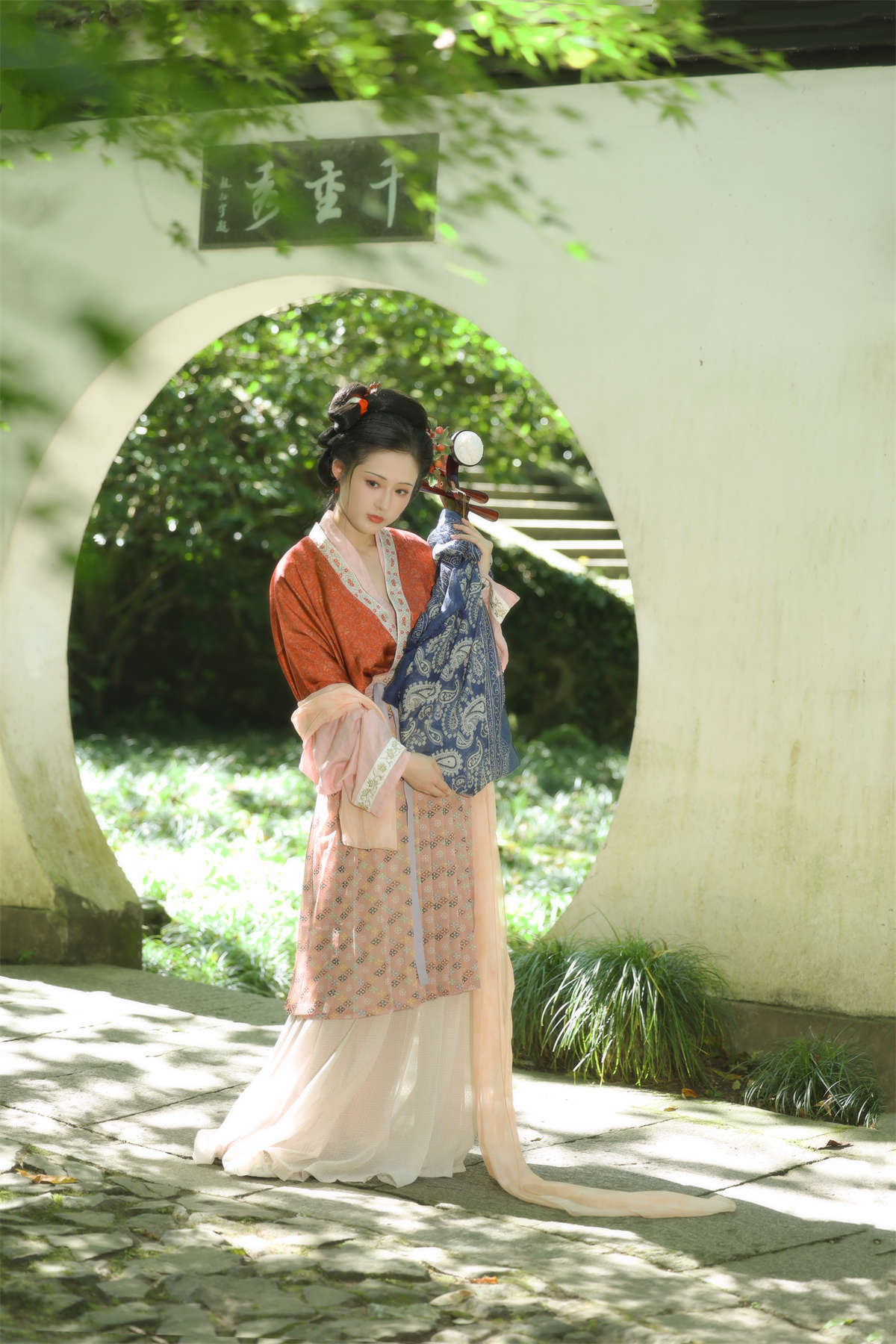 YITUYU艺图语 2024.09.21 琵琶女 芋媛一碗-日更街拍