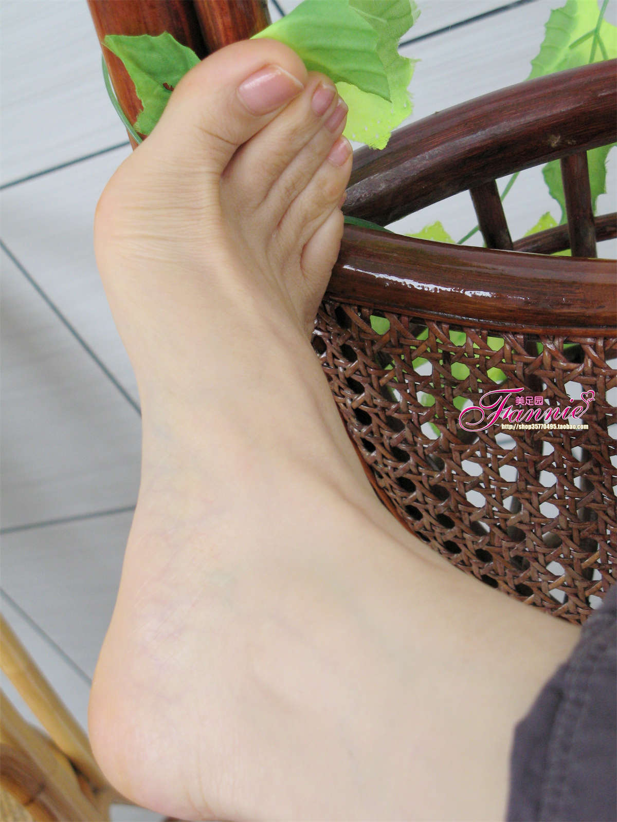 Fannie芬妮美足园NO.99-春日里的那抹新绿（下）-日更街拍