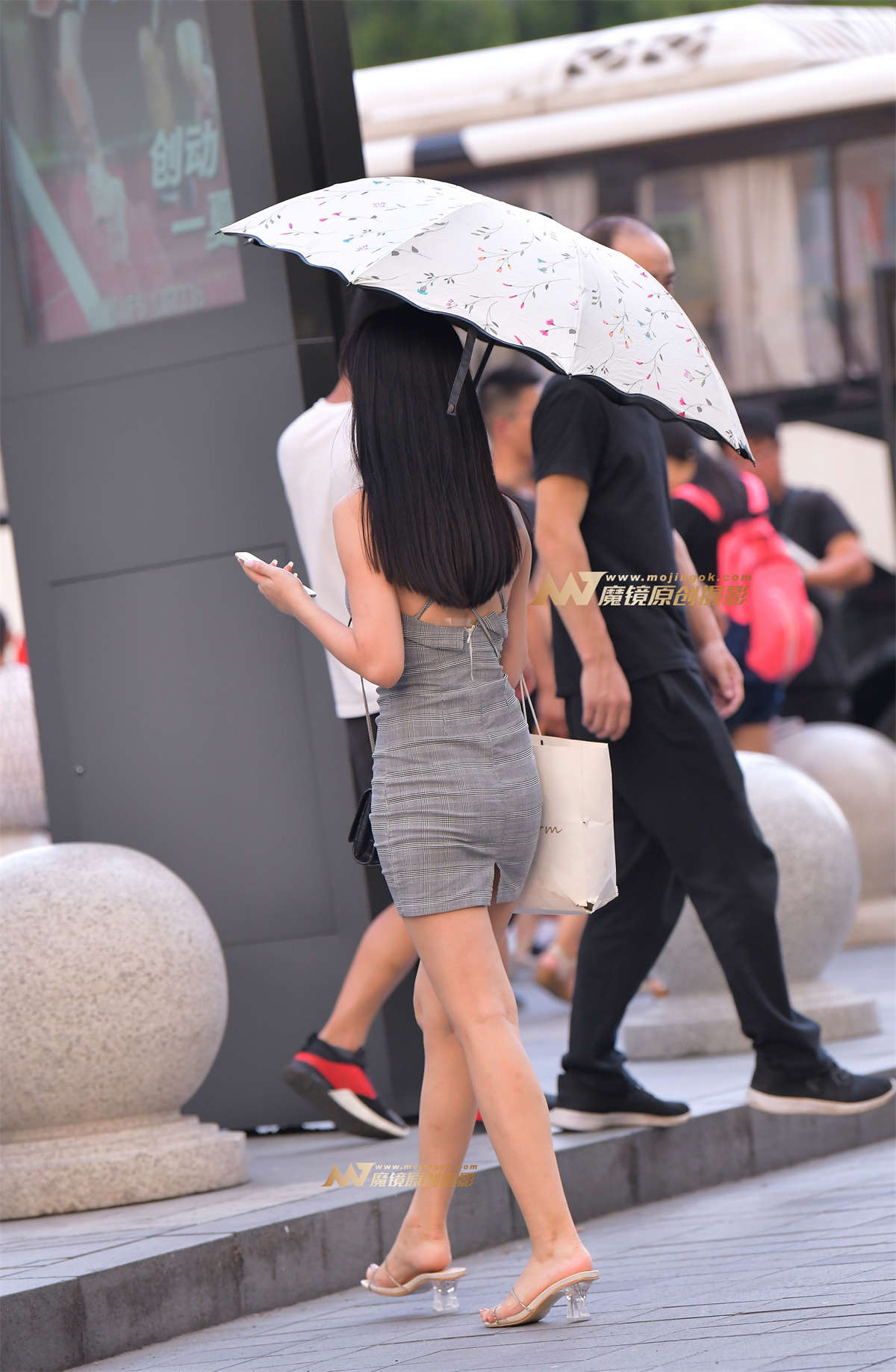 【街拍之魂赛帖】美貌与气质并存插图1